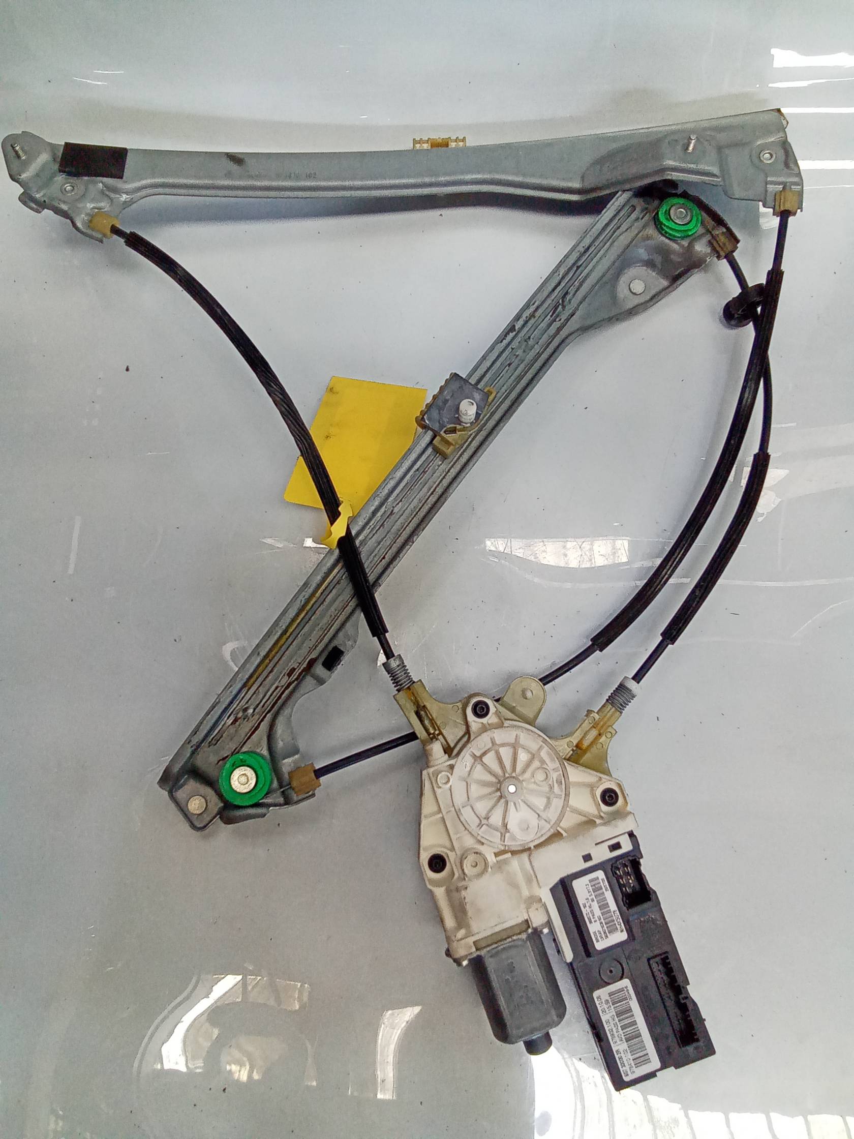 Alzacristallo elettr. porta ant. dx. Alzacristallo elettr. porta ant. dx.