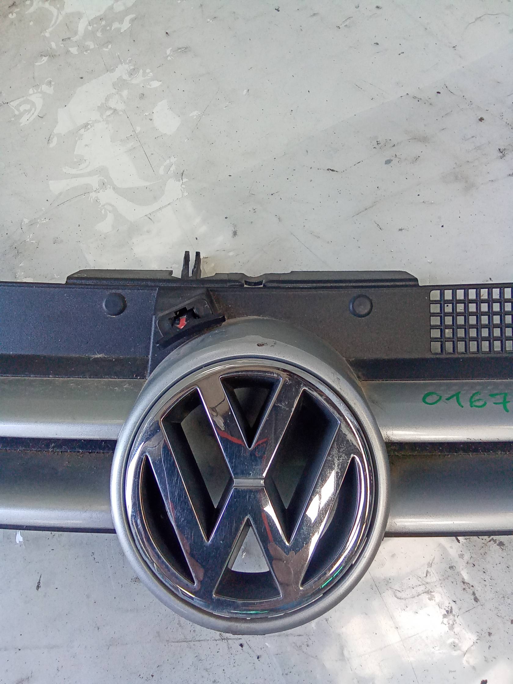 Griglia centr. paraurti ant.