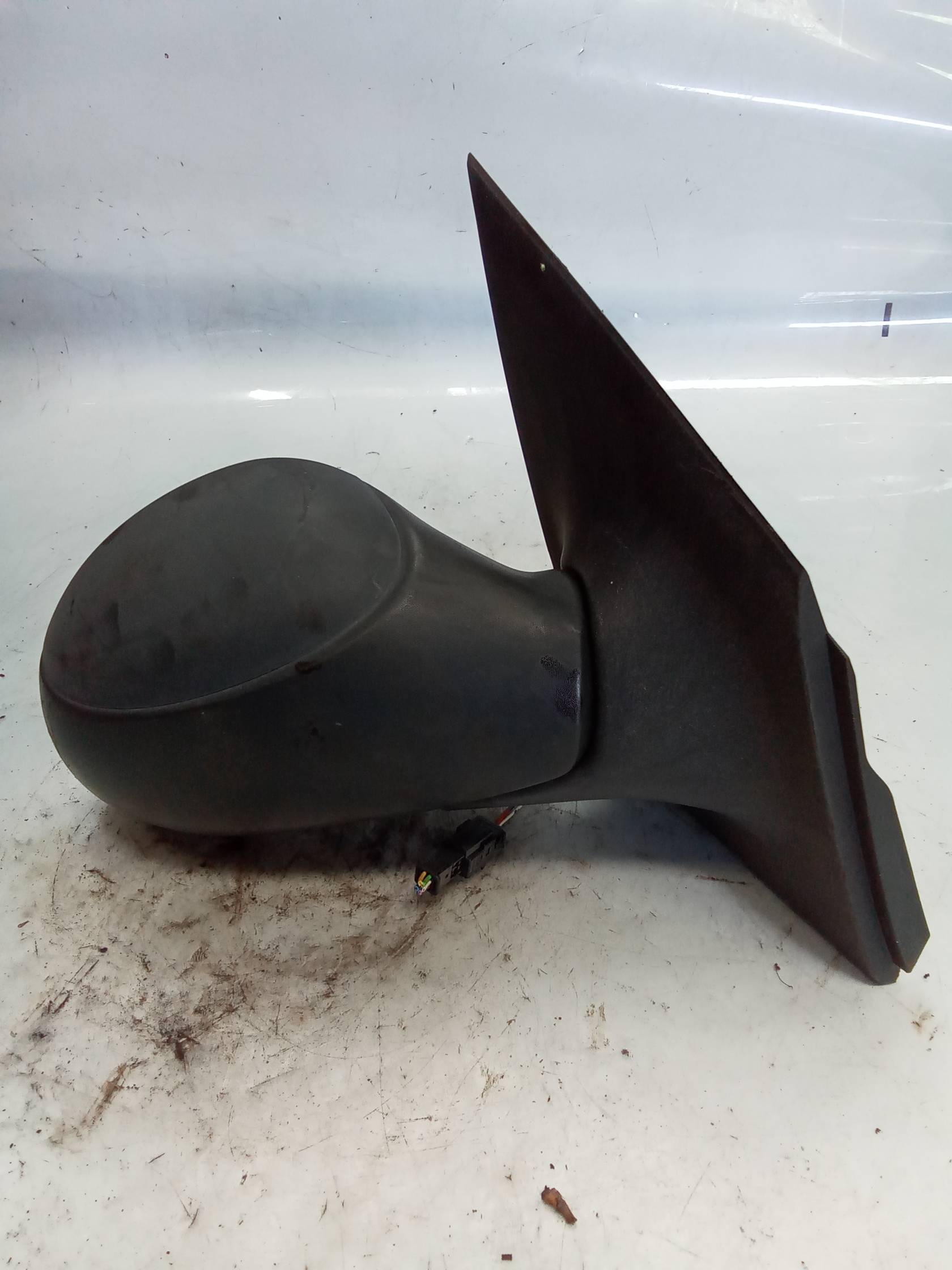 Retrovisore est. regolaz. elettr. dx.