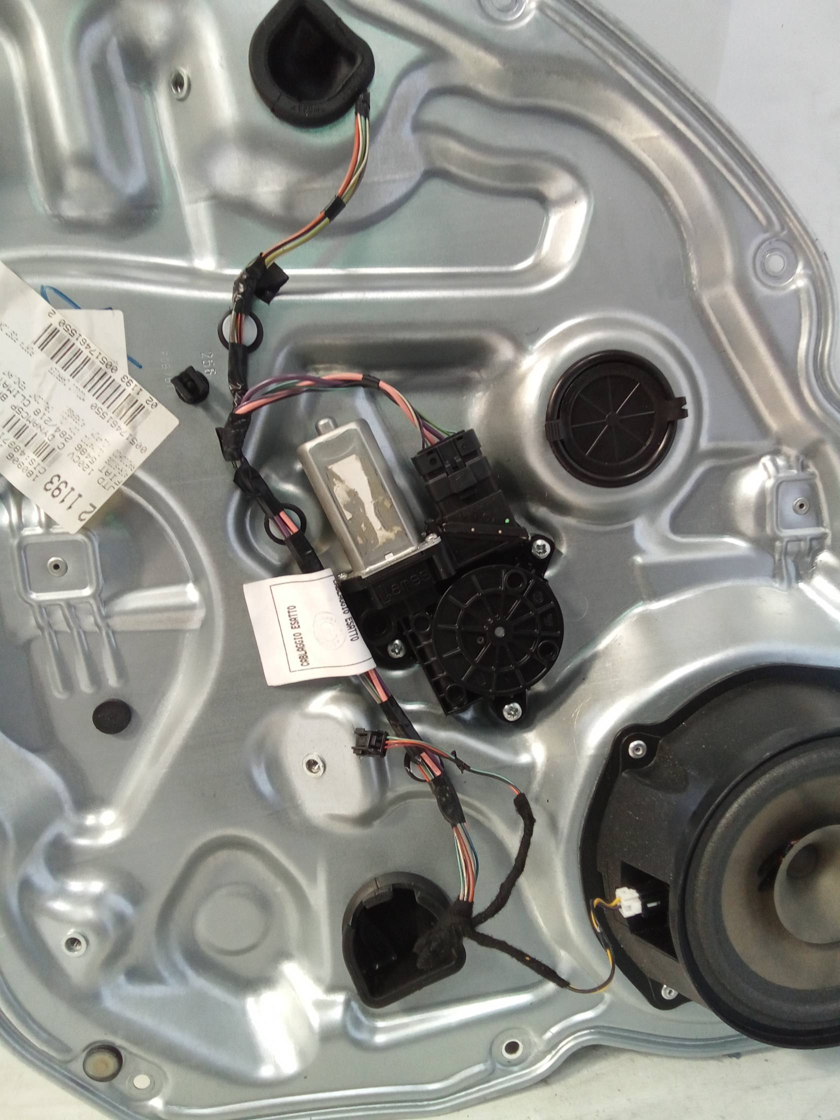 Alzacristallo elettr. porta post. con motorino dx.