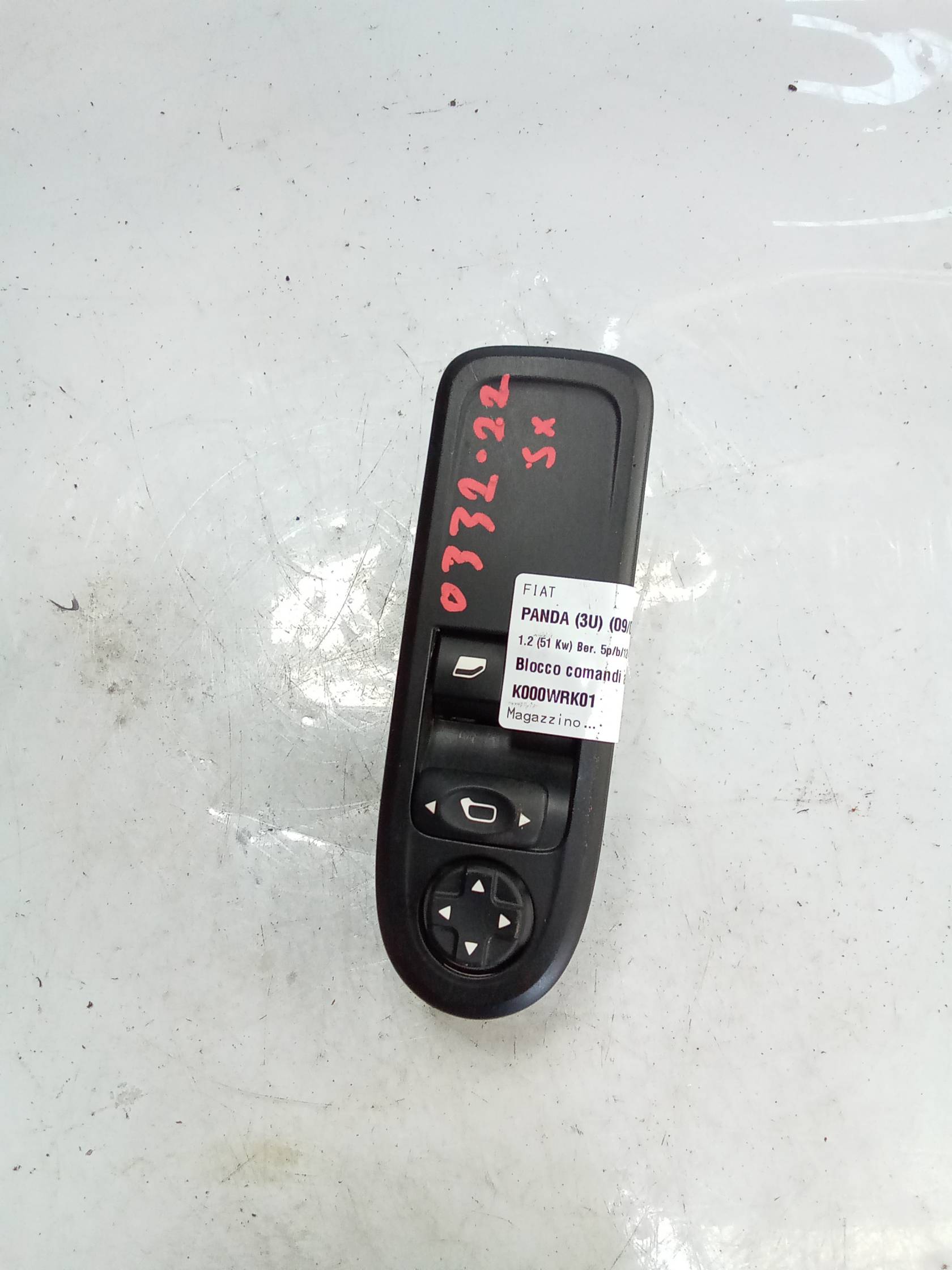 Blocco comandi alzacristalli e retrovisori est. sx.