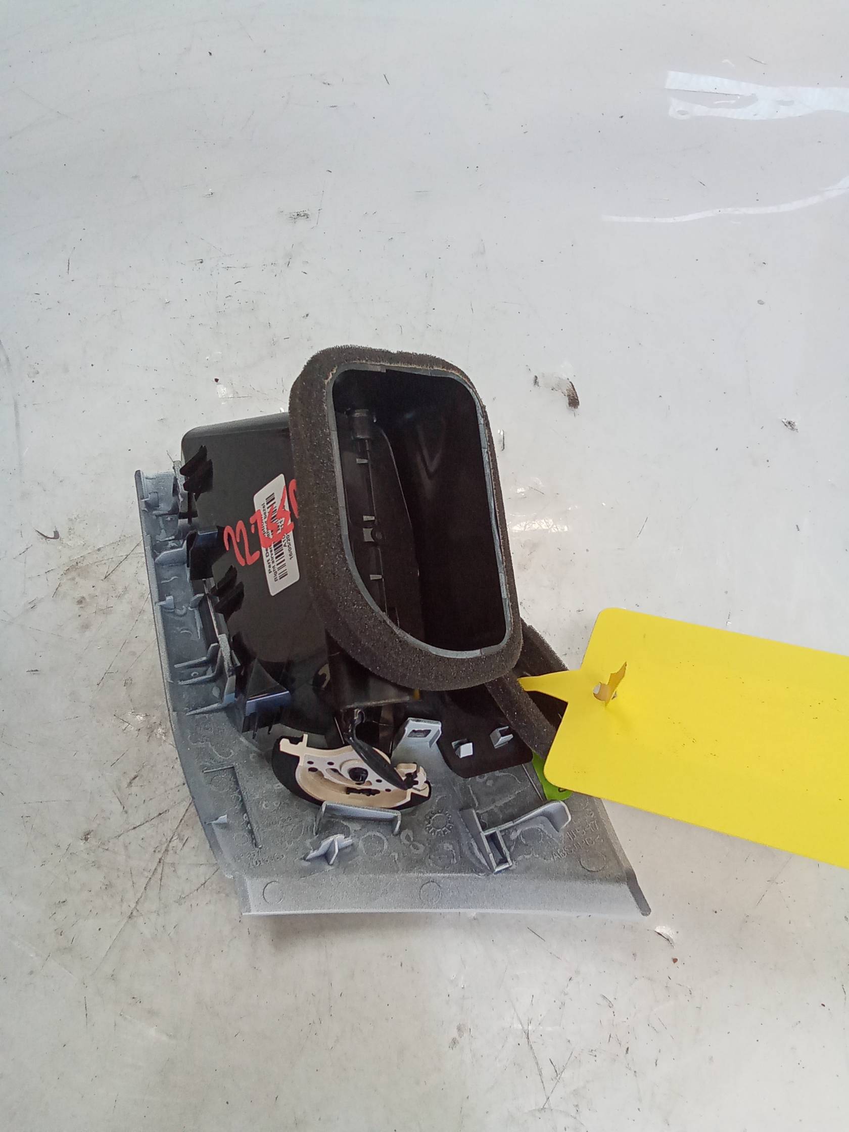 Bocchetta aria lat. cruscotto sx.