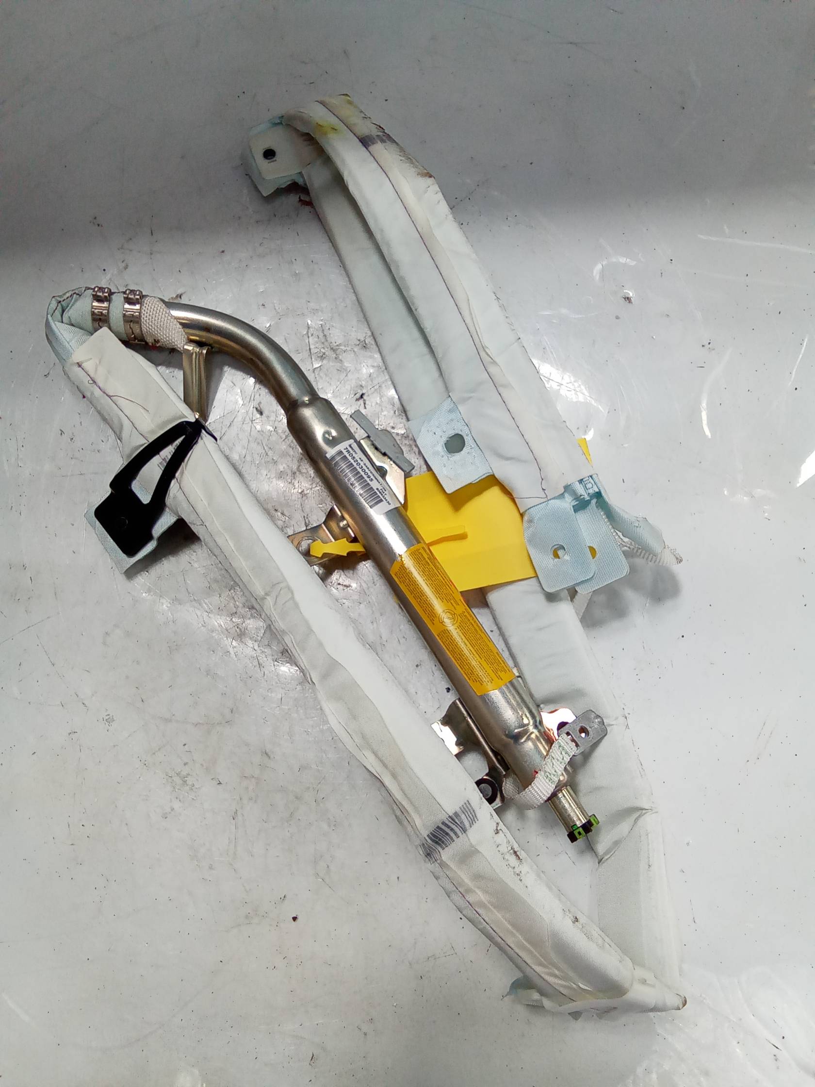 Dispositivo airbag a tendina dx.