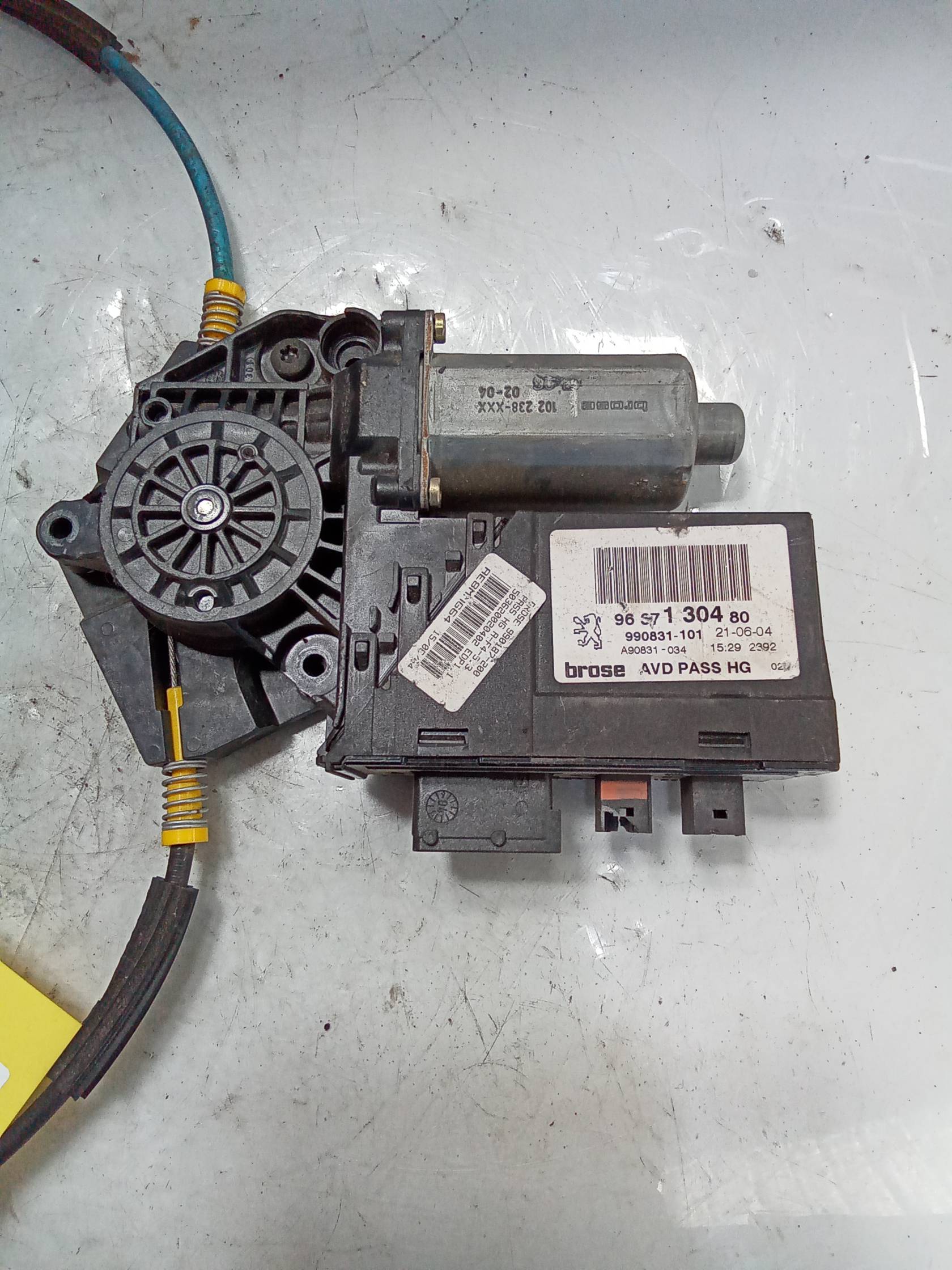 Alzacristallo elettr. porta ant. con motorino dx.