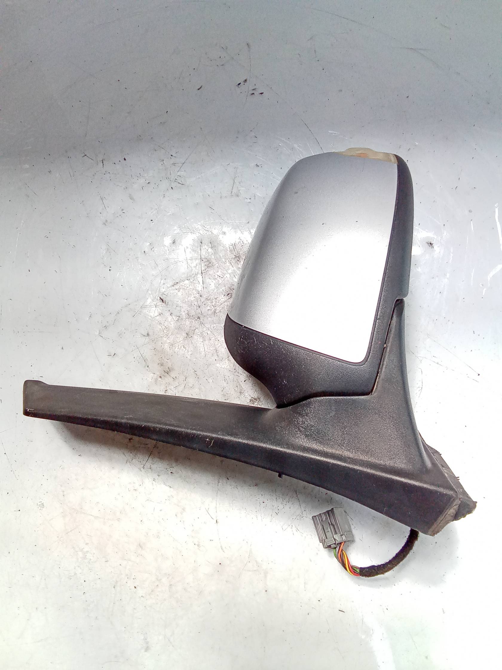 Retrovisore est. compl. sx.