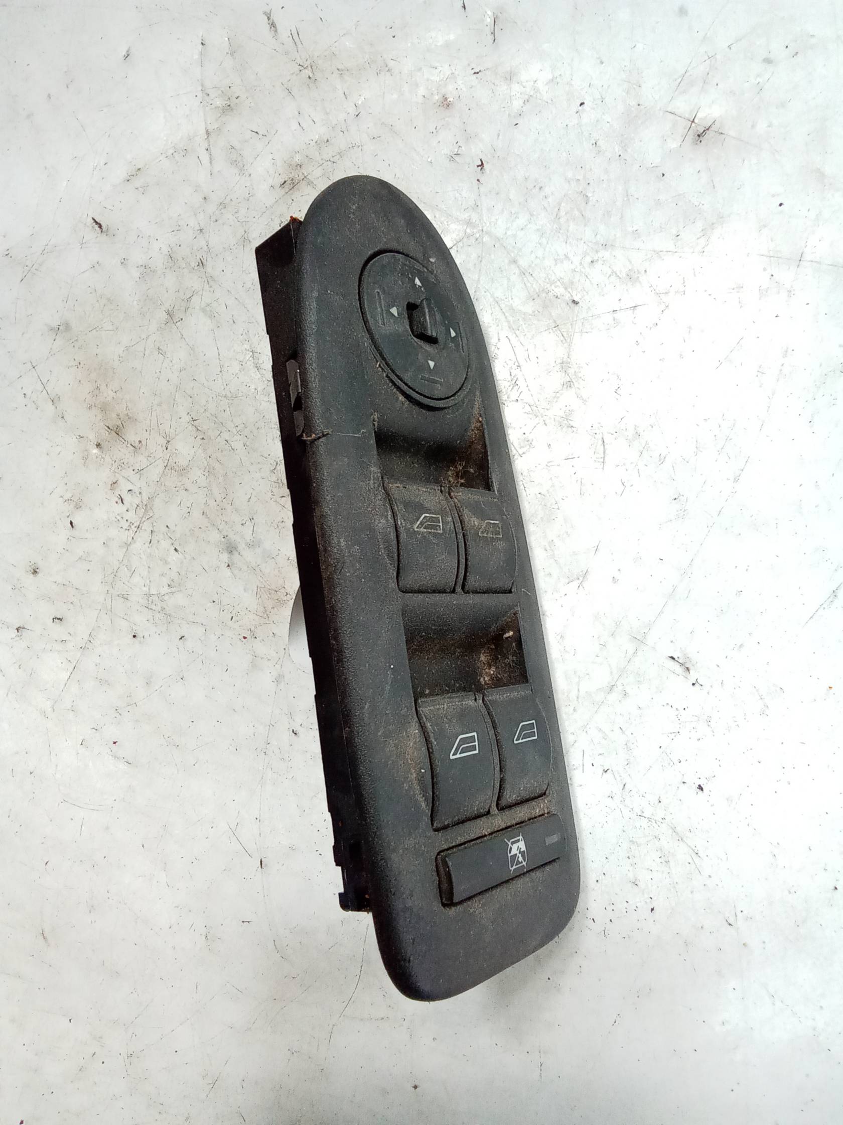 Blocco comandi alzacristalli e retrovisori est.