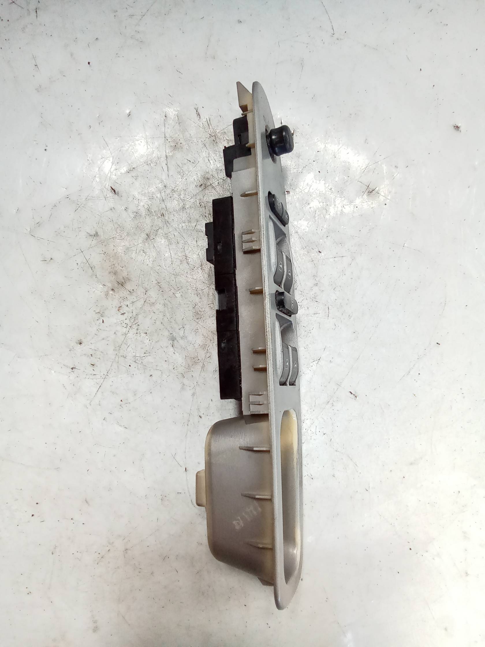 Blocco comandi alzacristalli e retrovisori est. sx.