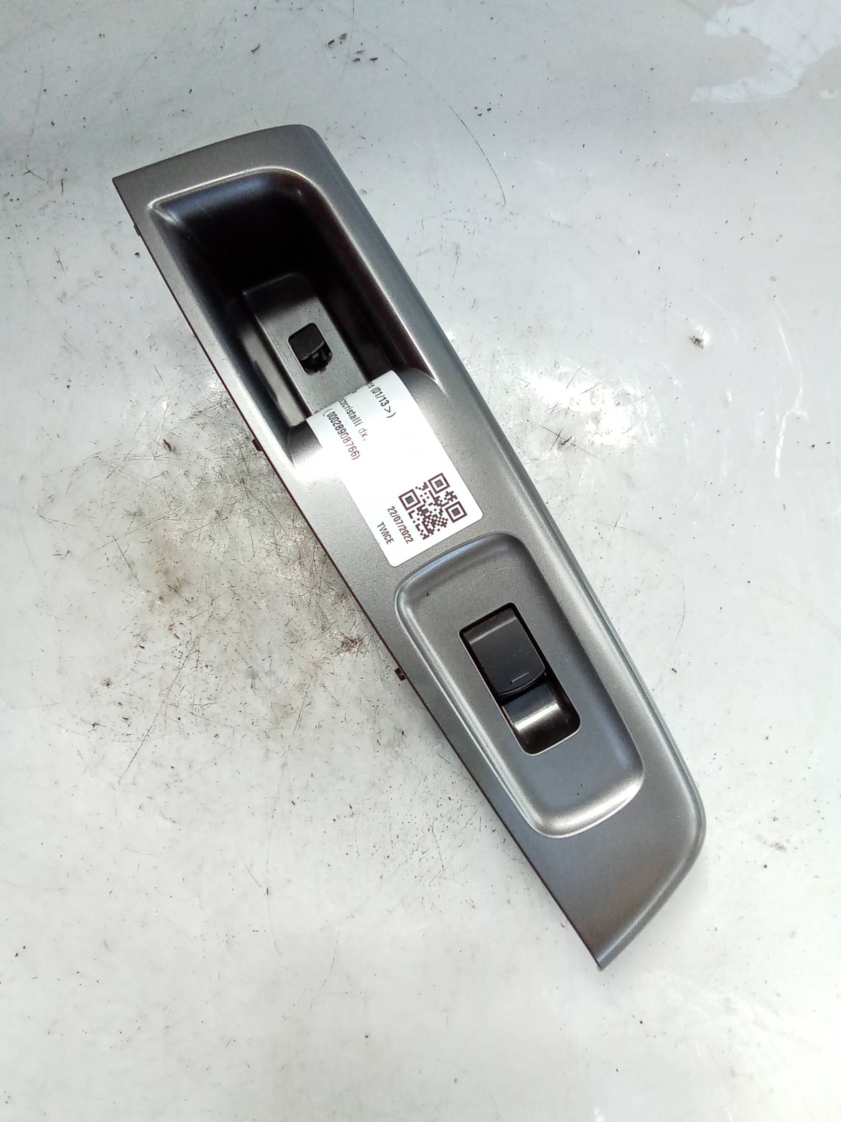 Blocco comandi alzacristalli dx.