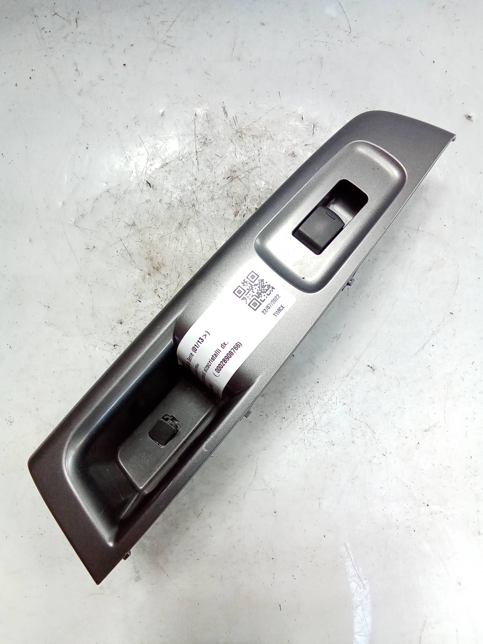 Blocco comandi alzacristalli dx.