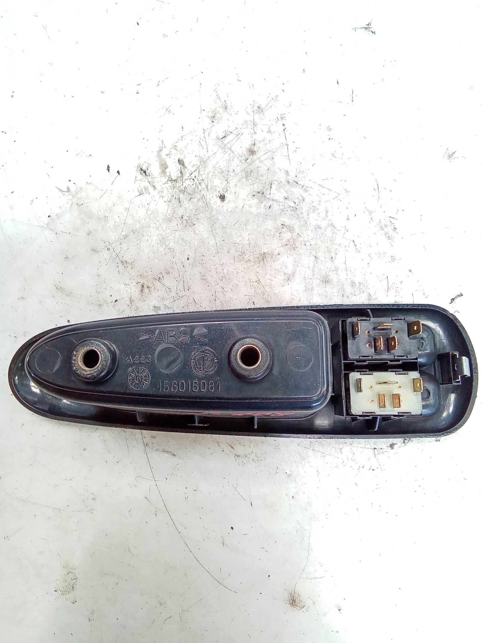 Blocco comandi alzacristalli sx.