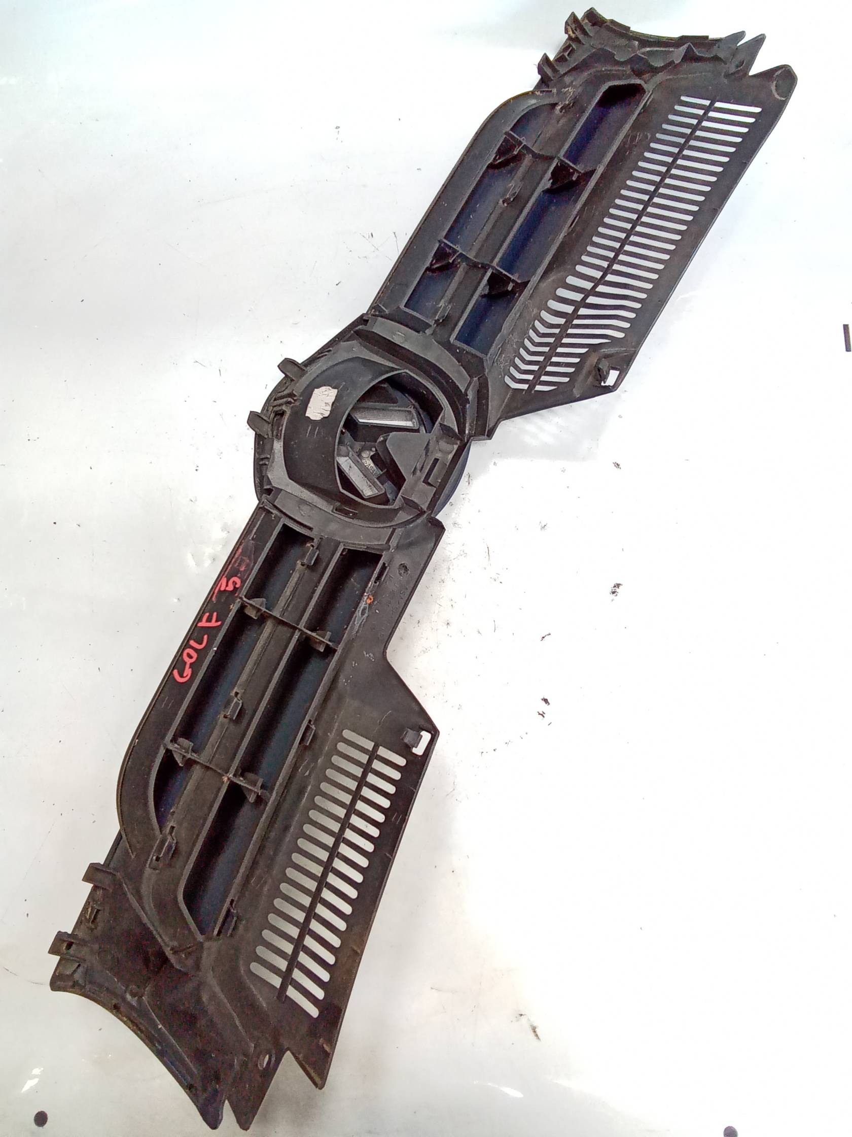 Griglia centr. paraurti ant.