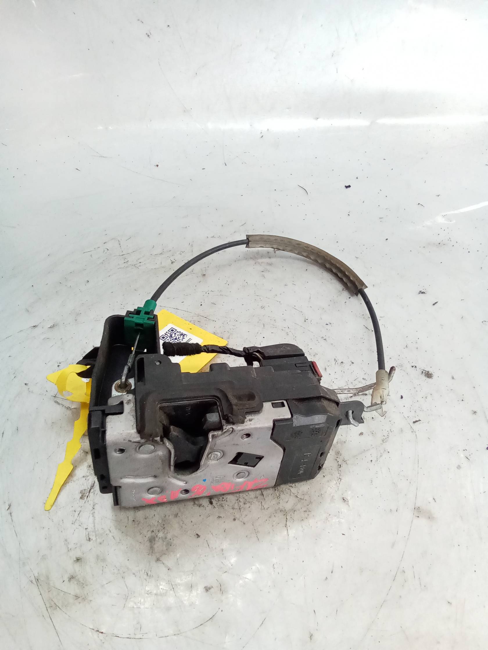 Serratura porta ant. dx.