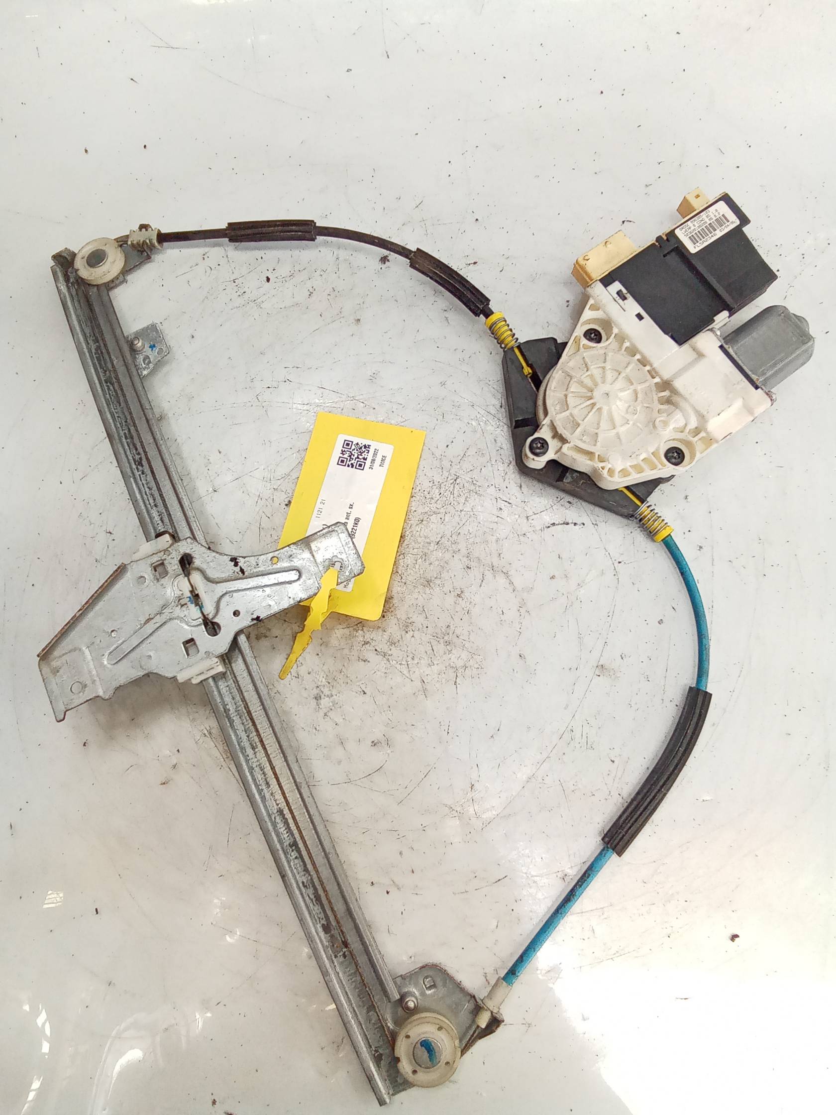 Alzacristallo elettr. porta ant. sx.