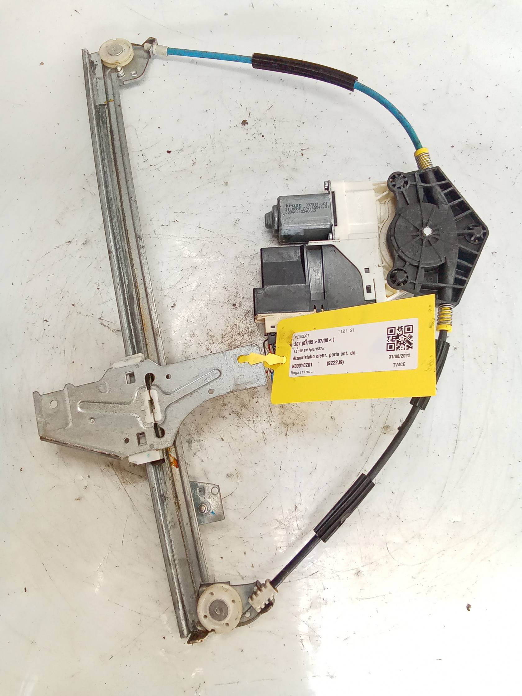 Alzacristallo elettr. porta ant. dx.