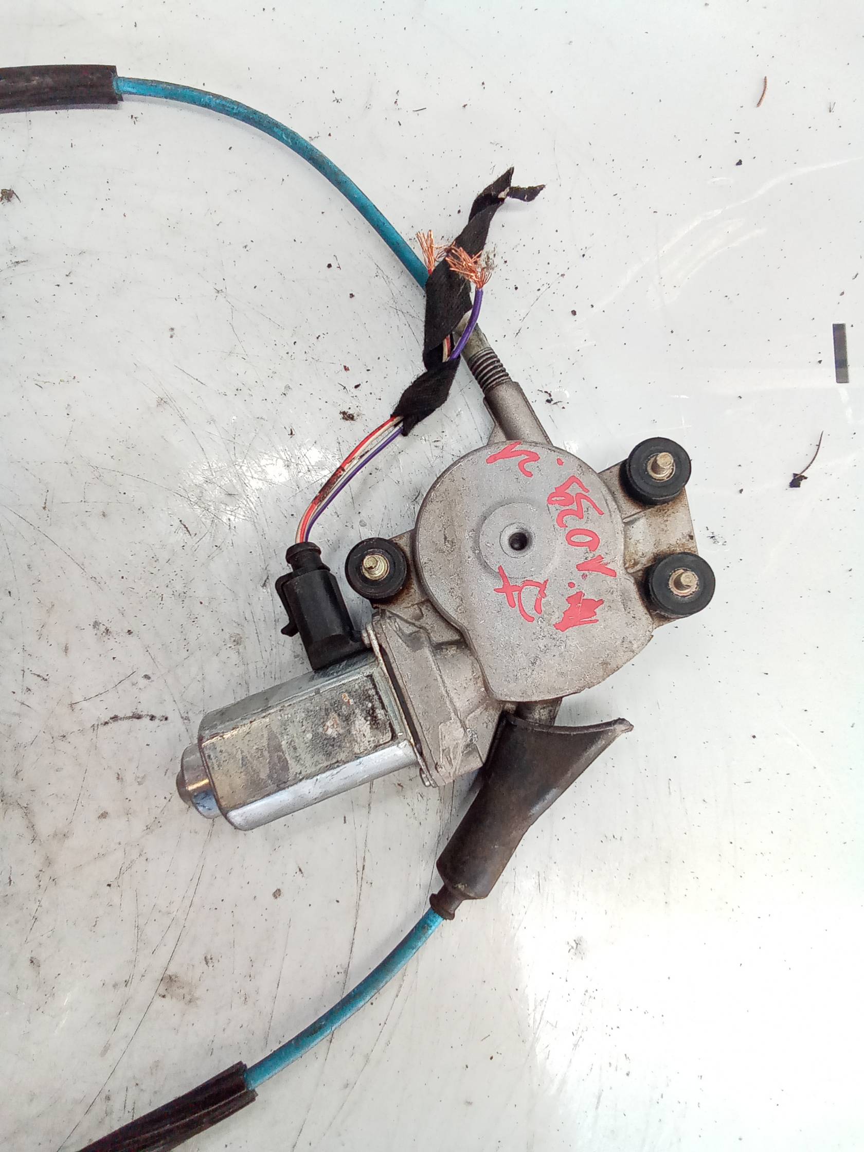 Alzacristallo elettr. porta ant. con motorino dx.