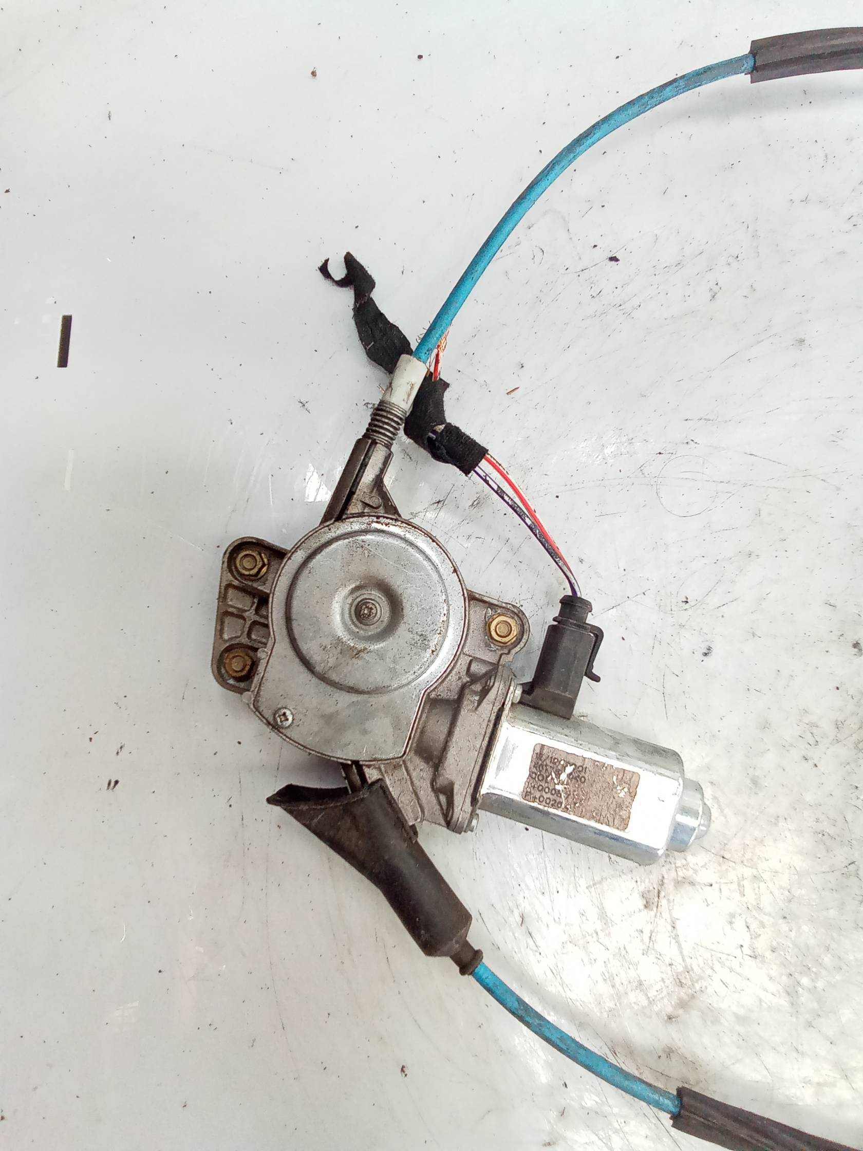 Alzacristallo elettr. porta ant. con motorino dx.