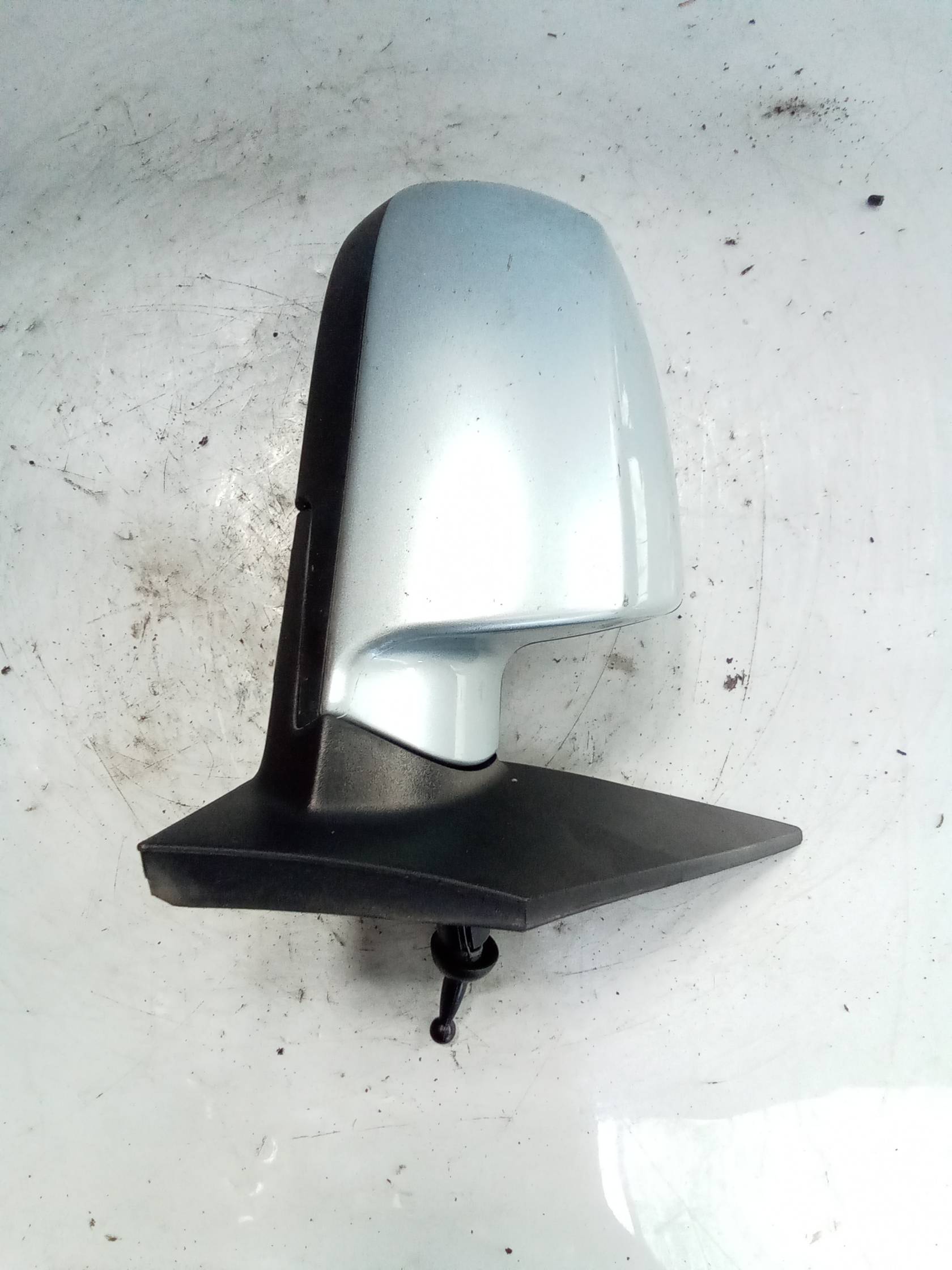 Retrovisore est. dx.