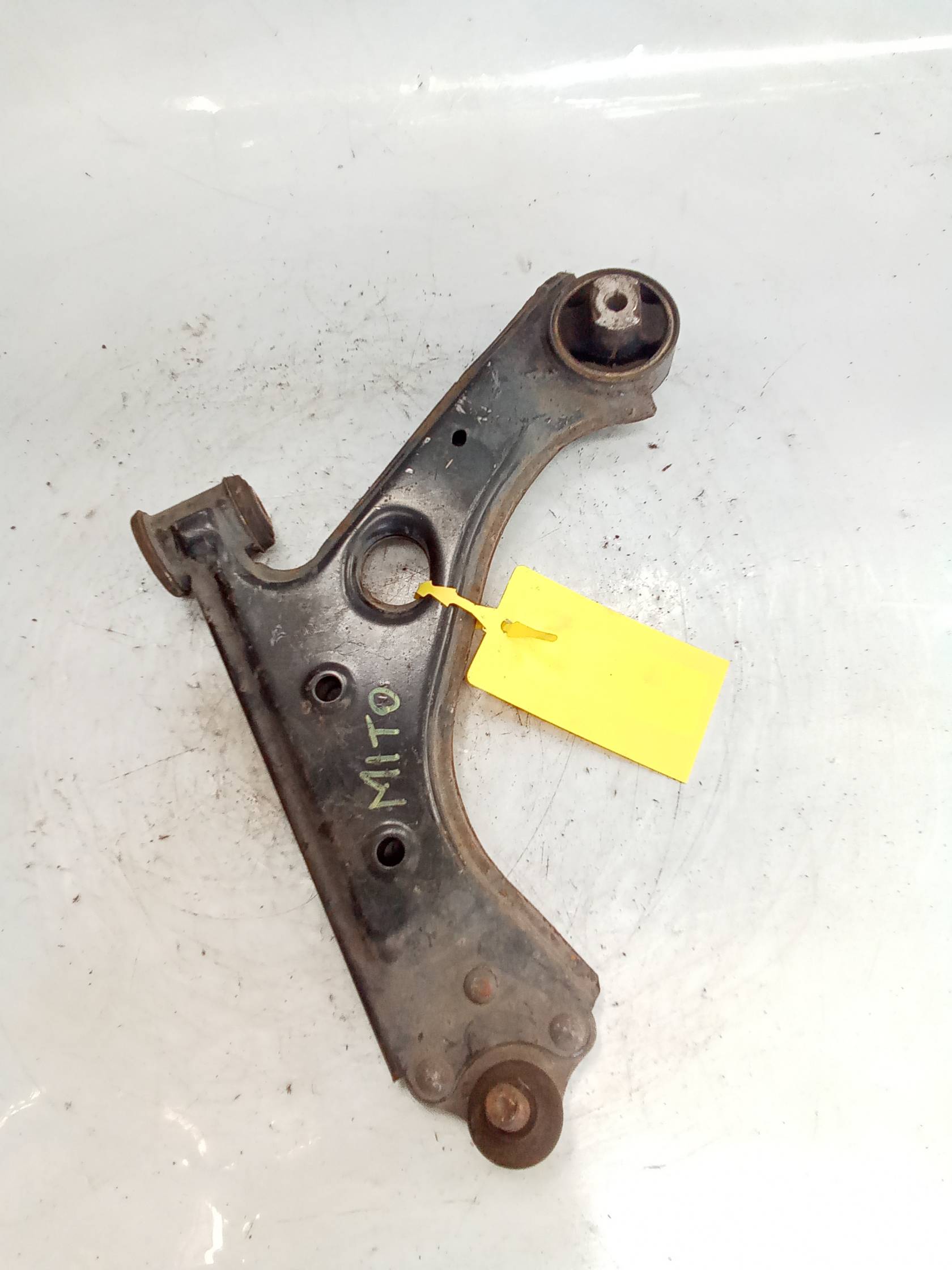 Braccio oscillante sosp. ant. sx.