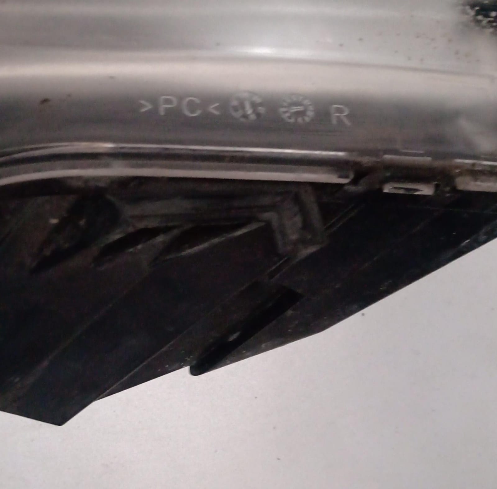 Fanale anteriore destro