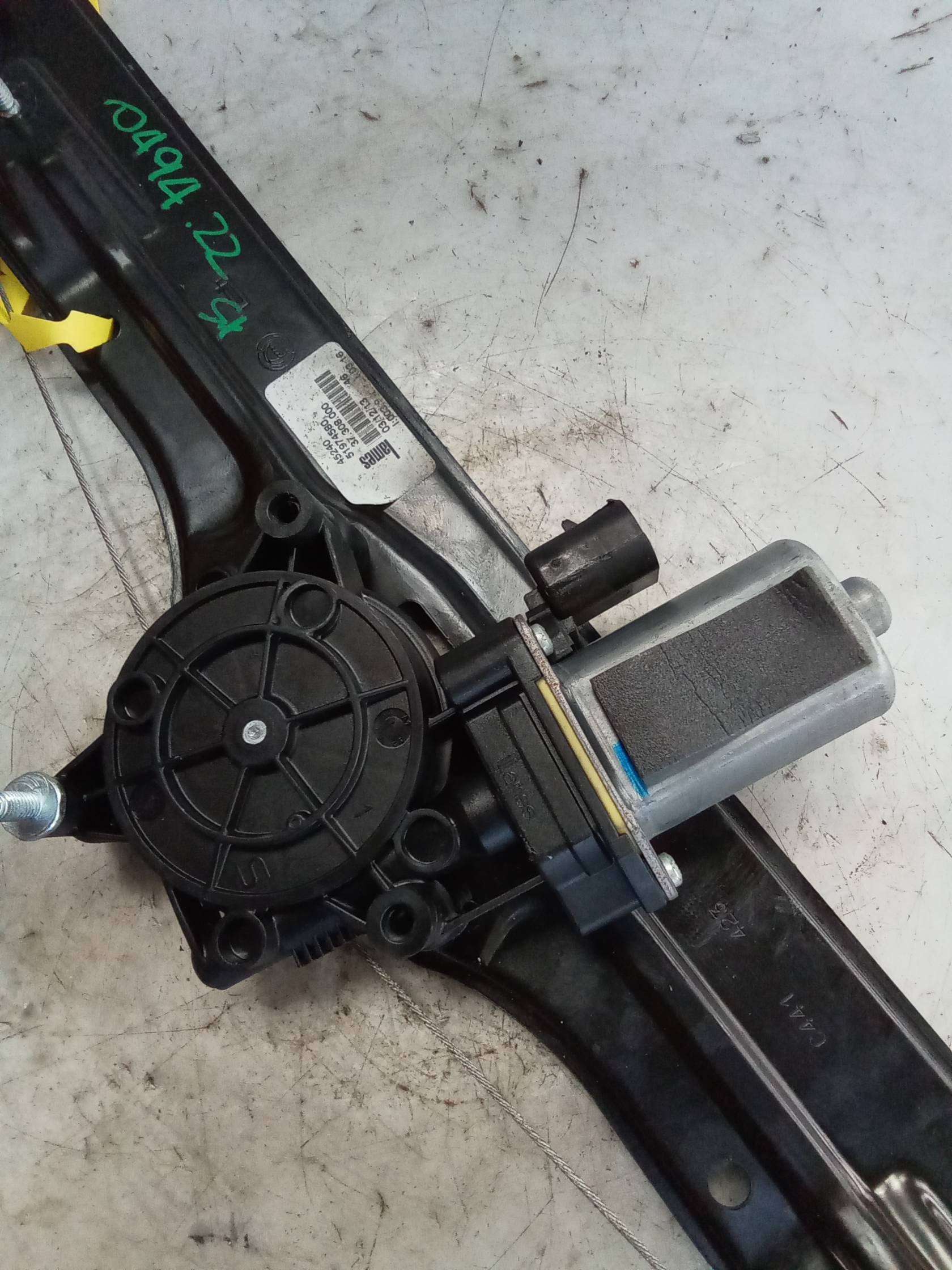 Alzacristallo elettr. porta ant. con motorino sx.