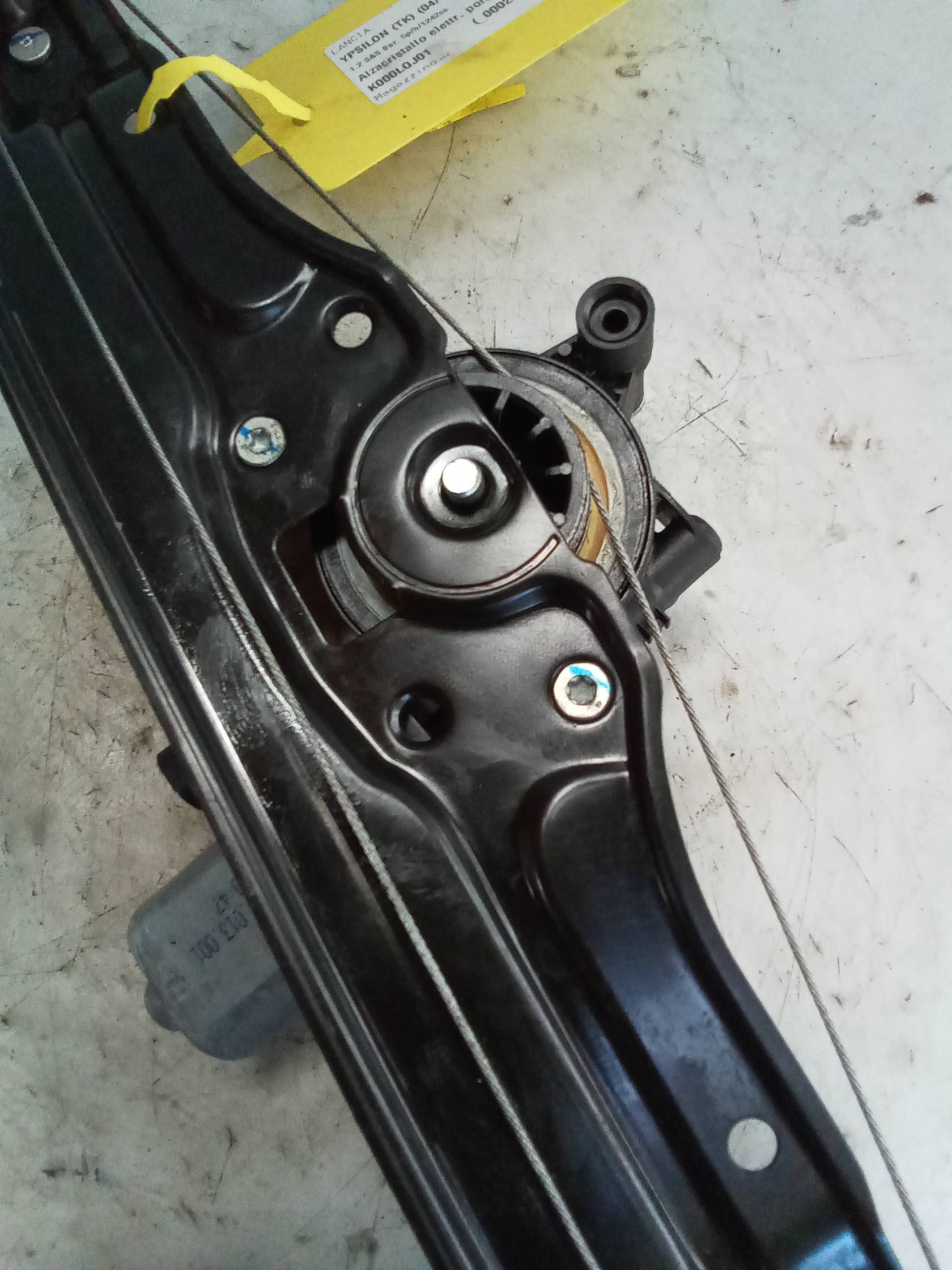 Alzacristallo elettr. porta ant. con motorino sx.