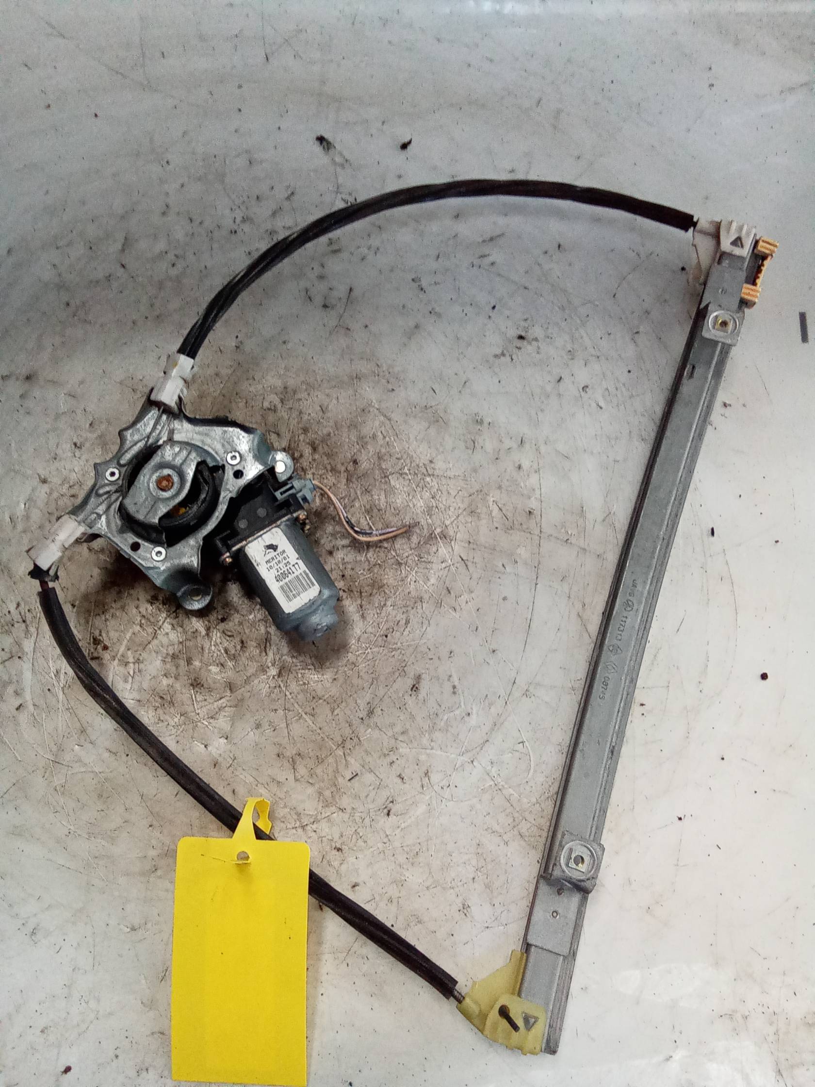 Alzacristallo elettr. porta ant. con motorino sx.