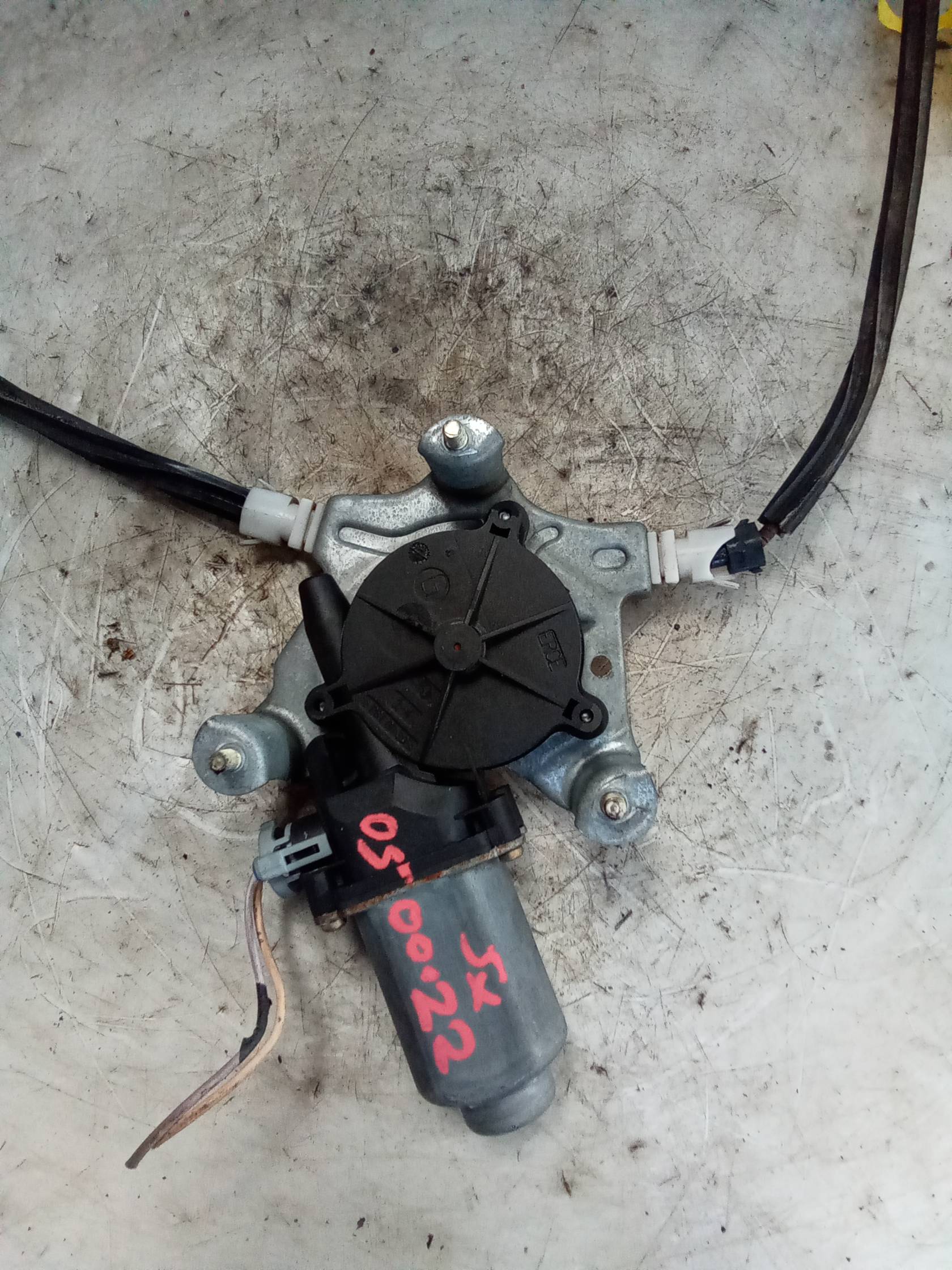 Alzacristallo elettr. porta ant. con motorino sx.