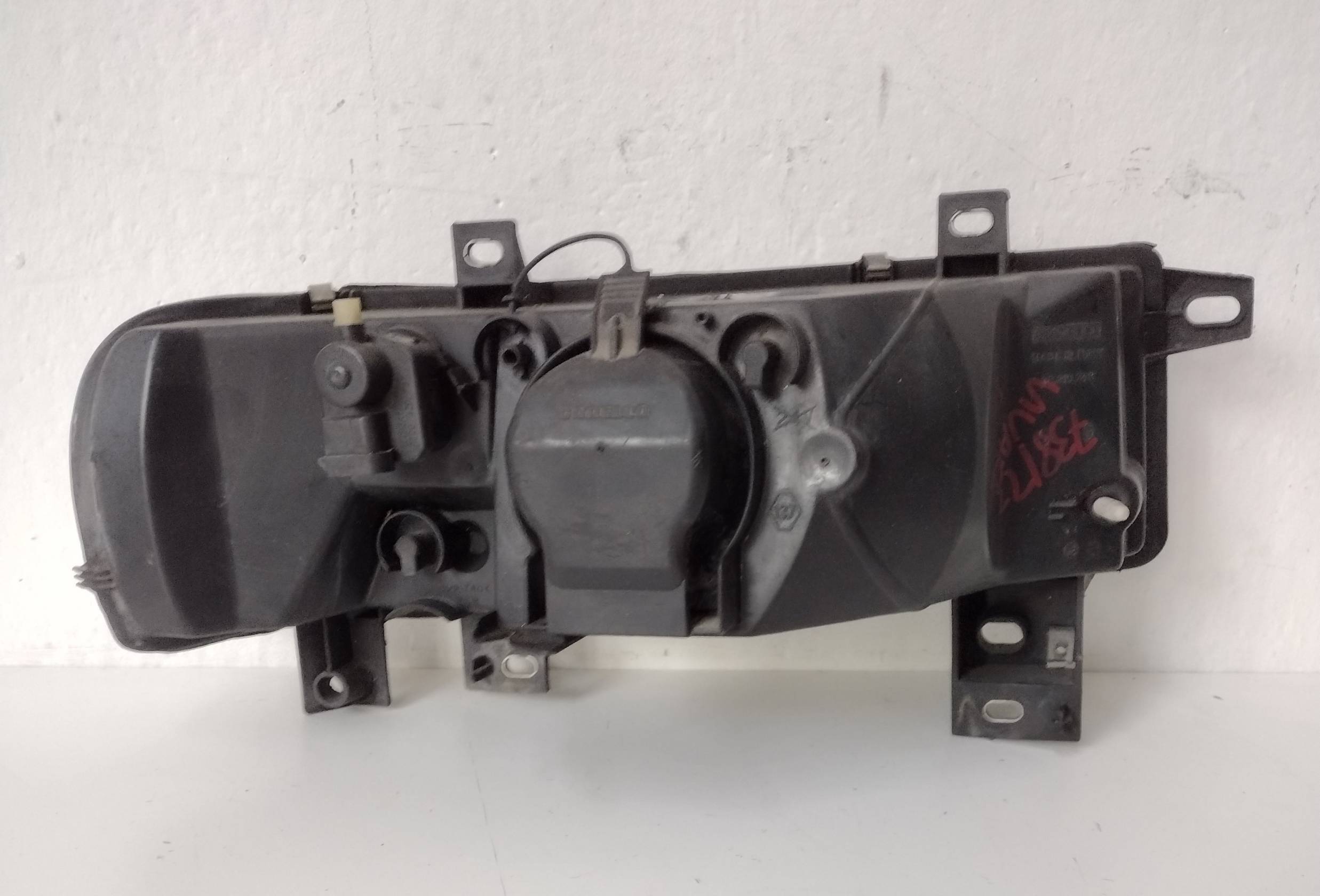 Fanale anteriore sinistro