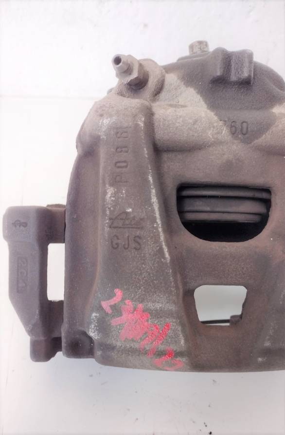 Pinza freno anteriore destra