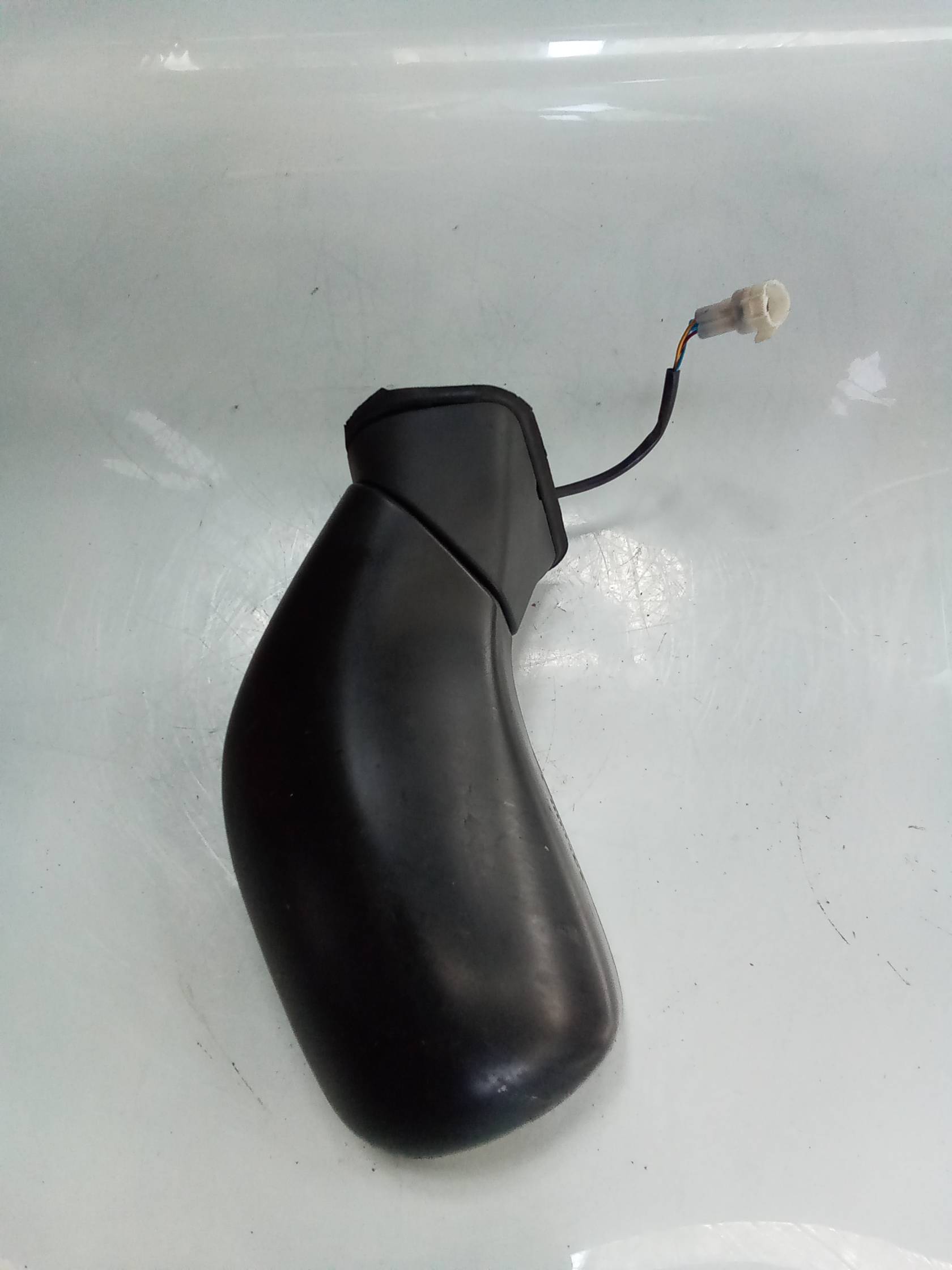 Retrovisore est. dx.