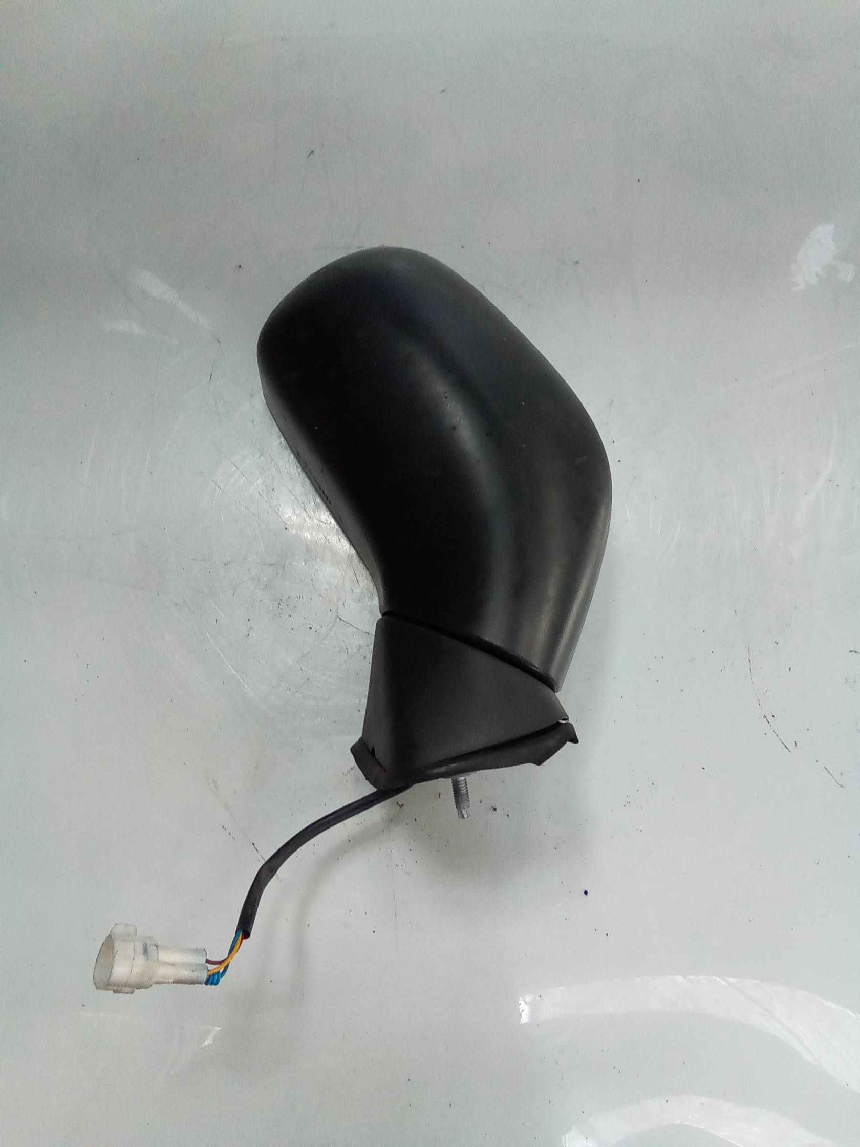 Retrovisore est. dx.