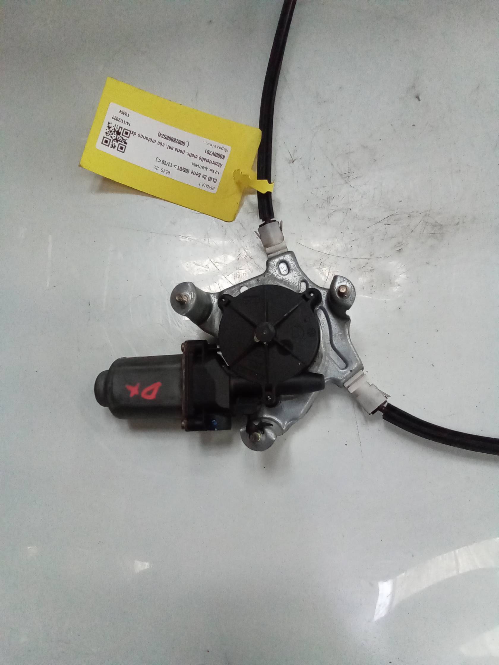 Alzacristallo elettr. porta ant. con motorino dx.