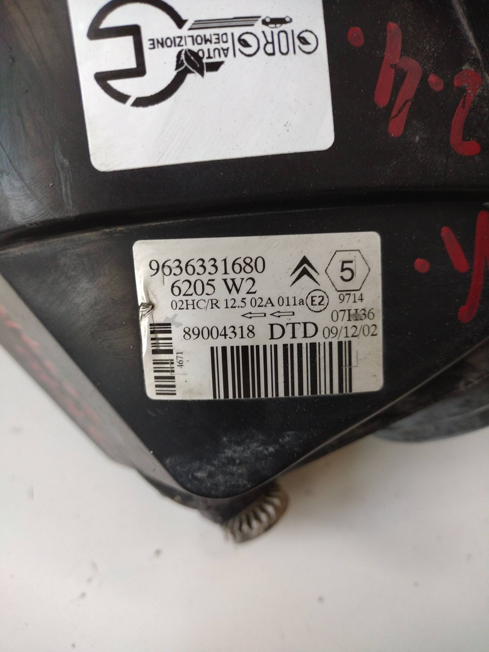 Fanale anteriore destro