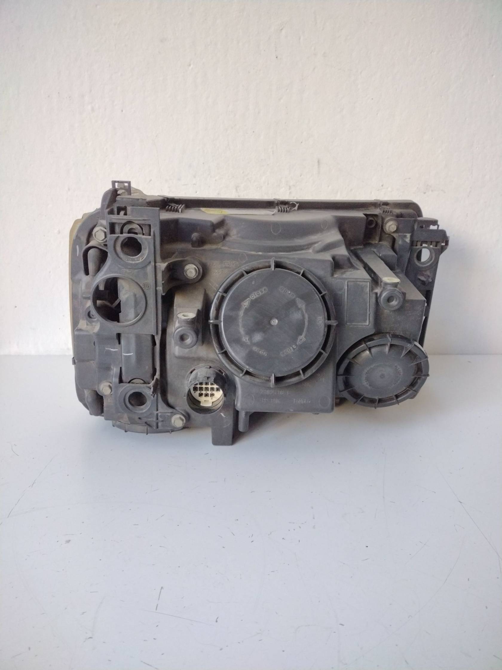 Fanale anteriore sinistro