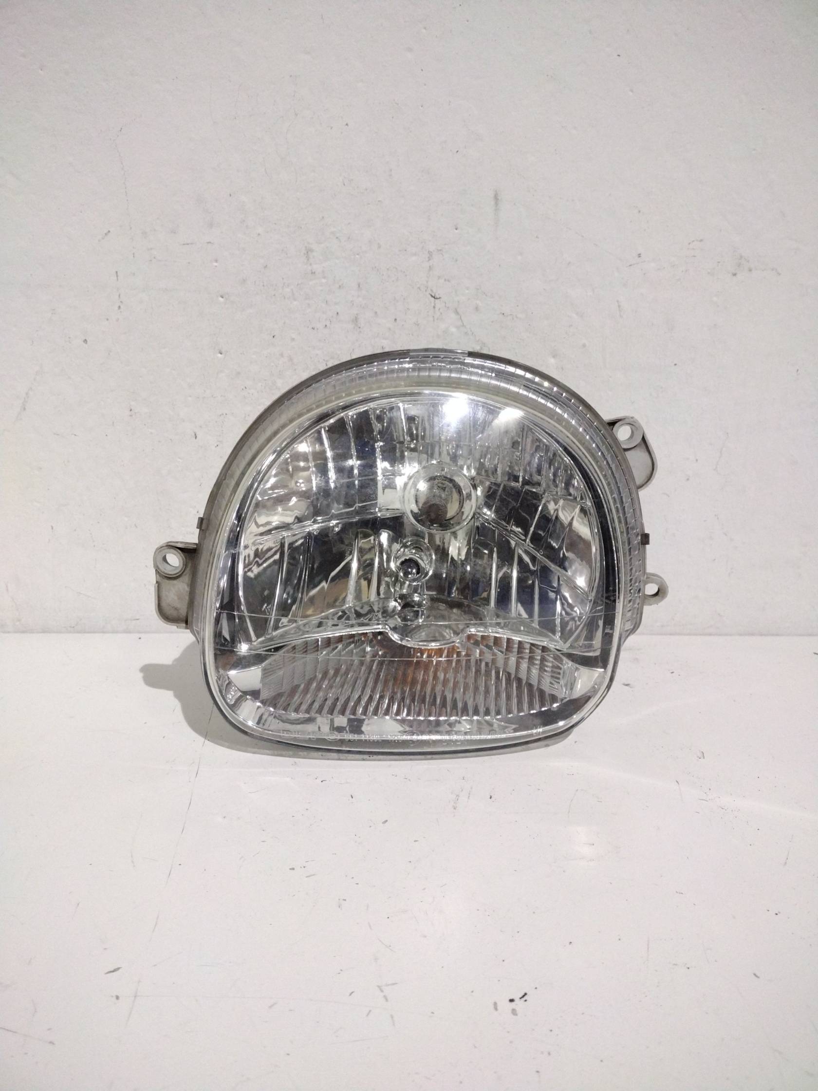 Fanale anteriore sinistro