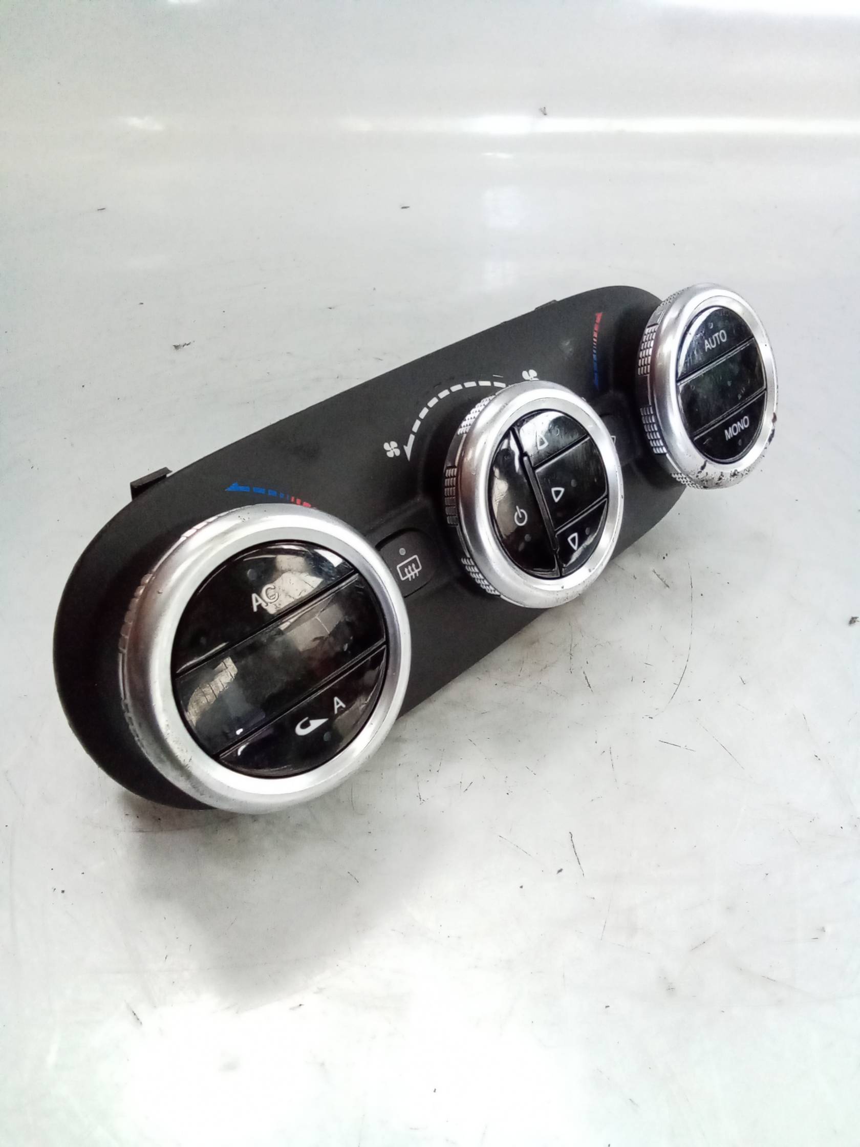 Blocco comando climatizzazione