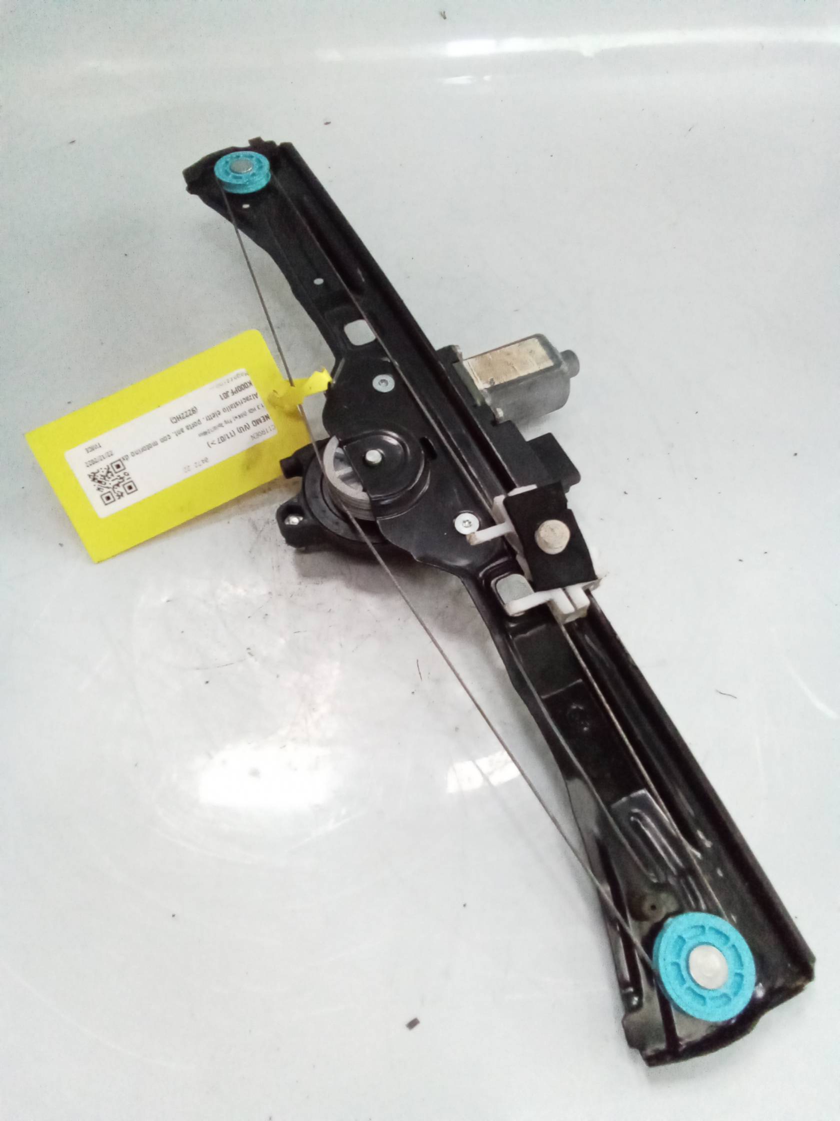Alzacristallo elettr. porta ant. con motorino dx.