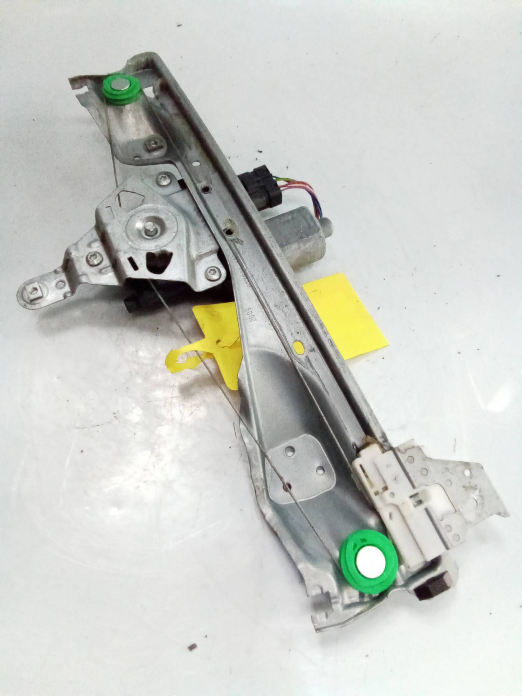 Alzacristallo elettr. porta post. dx.