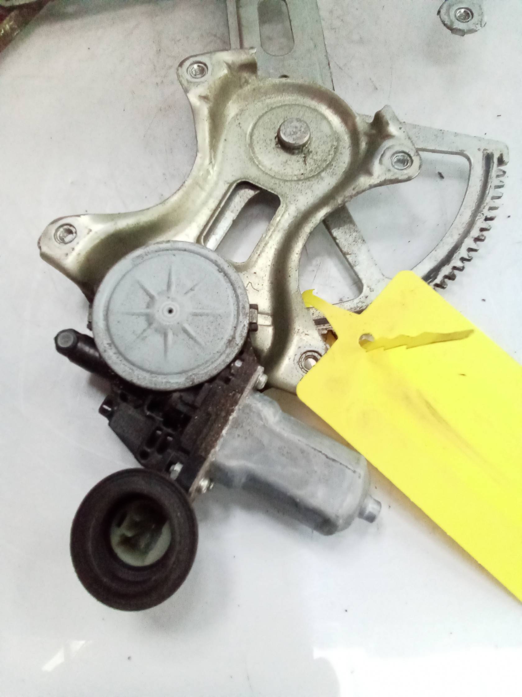 Alzacristallo elettr. porta ant. sx.