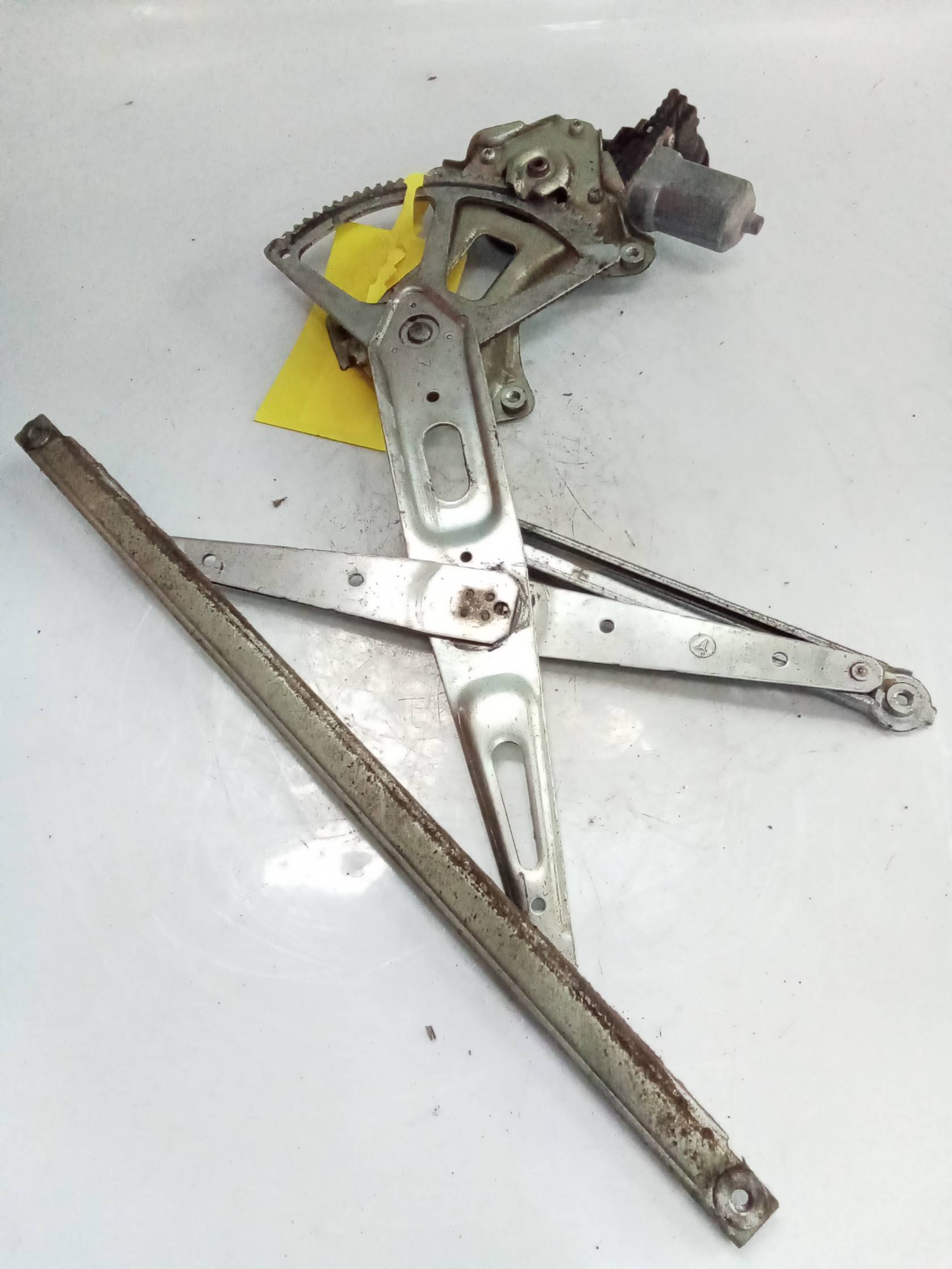 Alzacristallo elettr. porta post. sx.