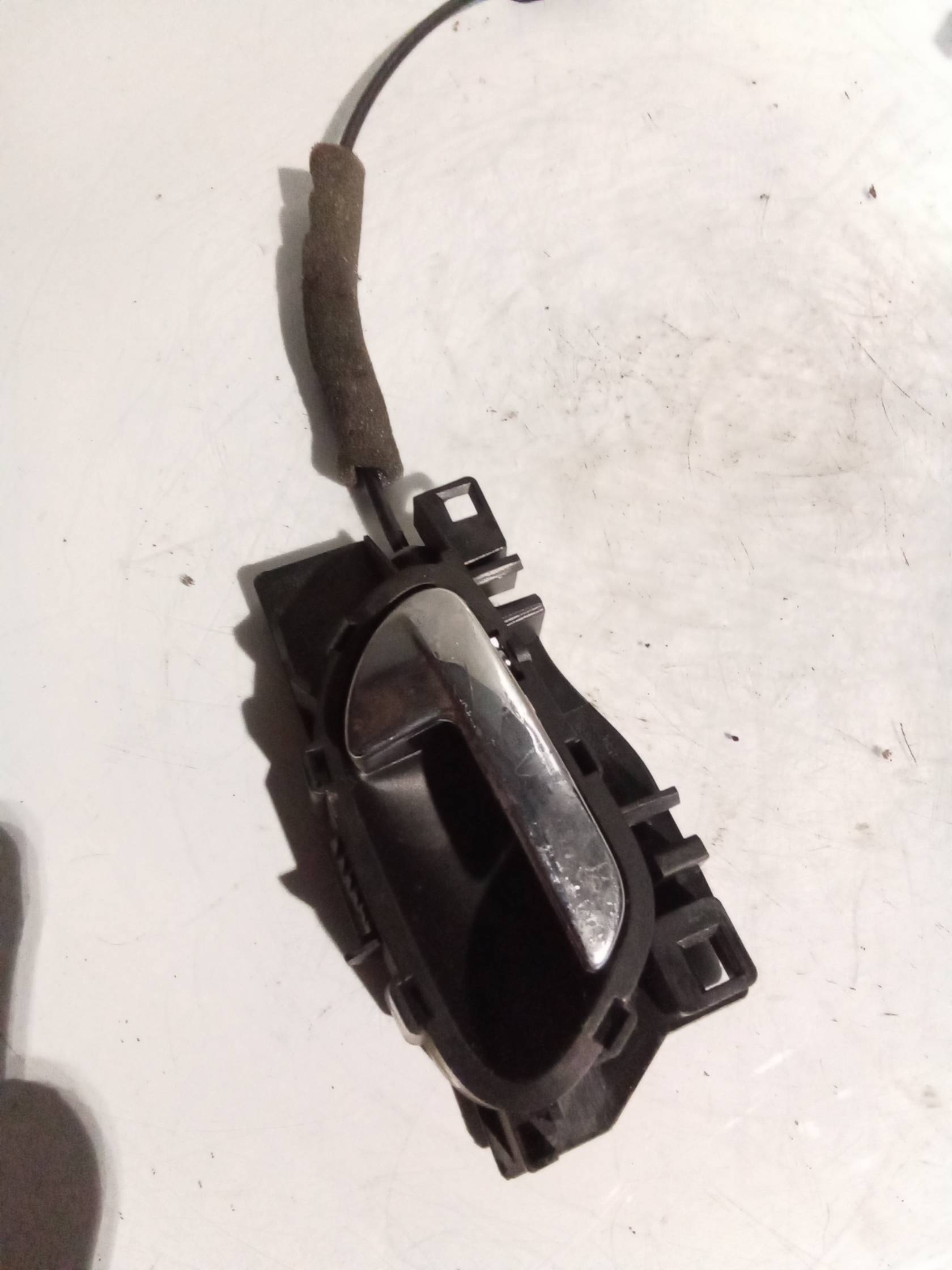 Serratura porta post. dx.