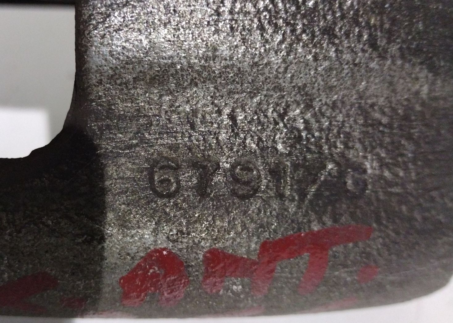 Pinza freno anteriore sinistra