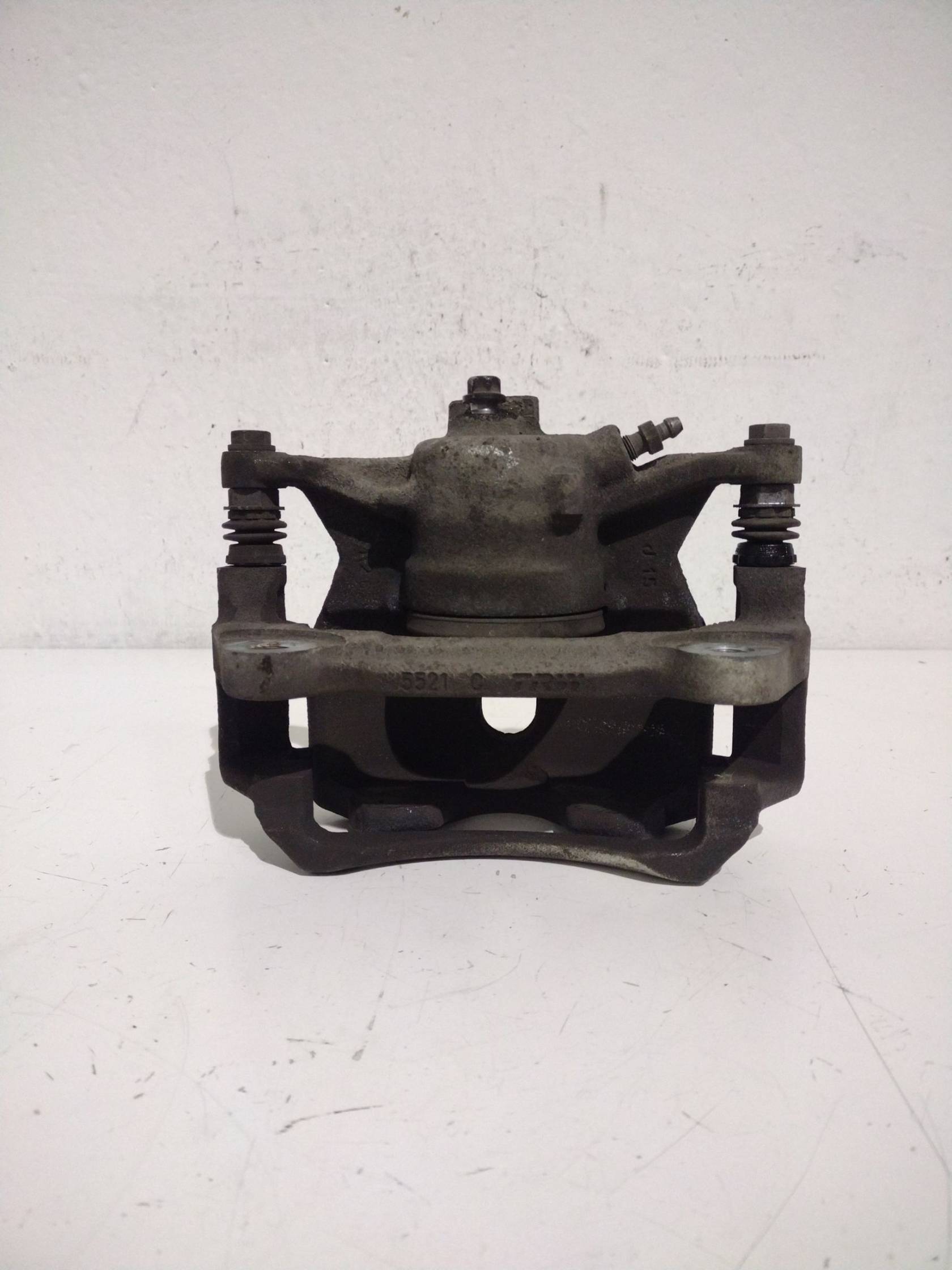 Pinza freno anteriore destra