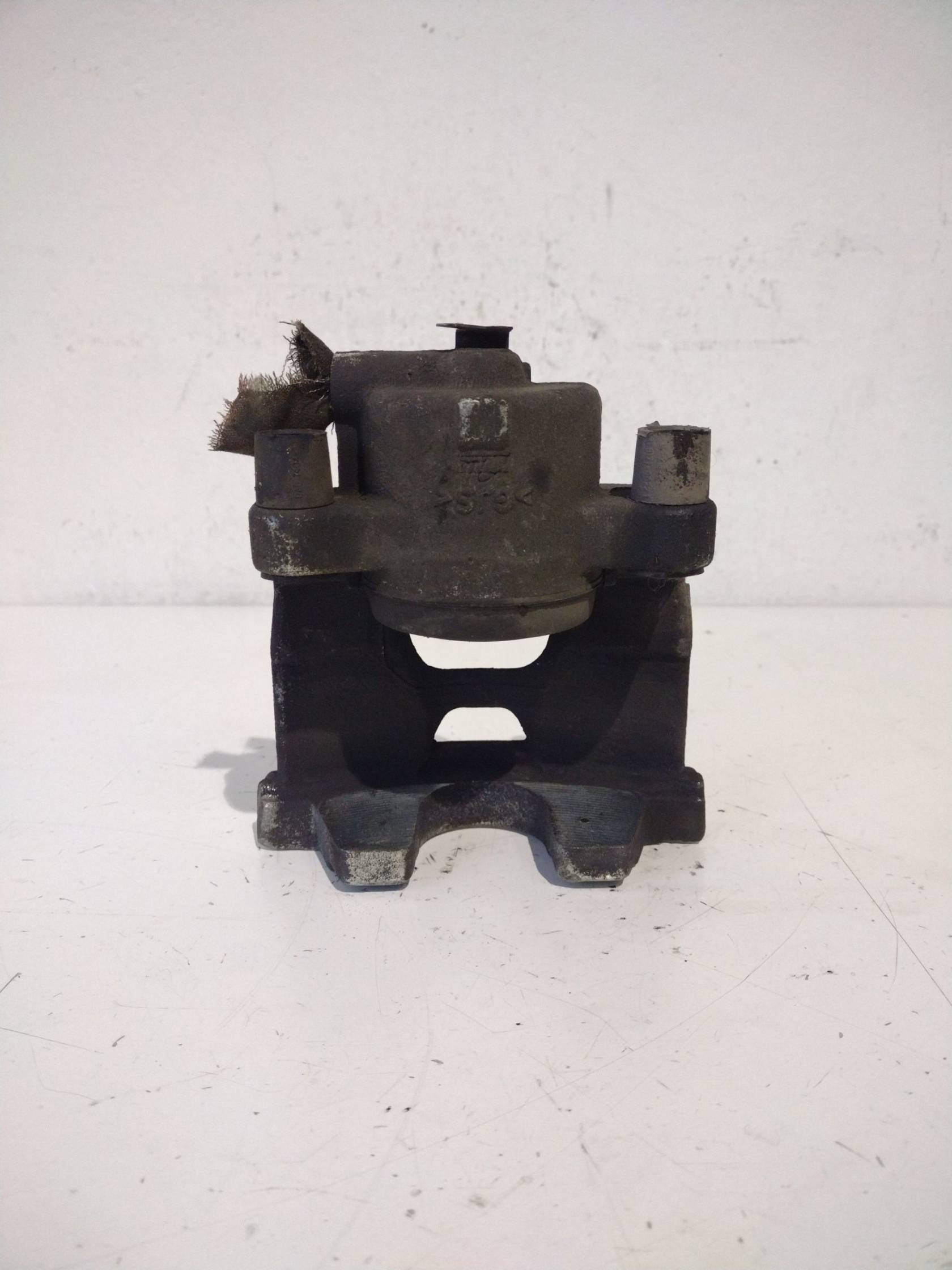 Pinza freno anteriore sinistra