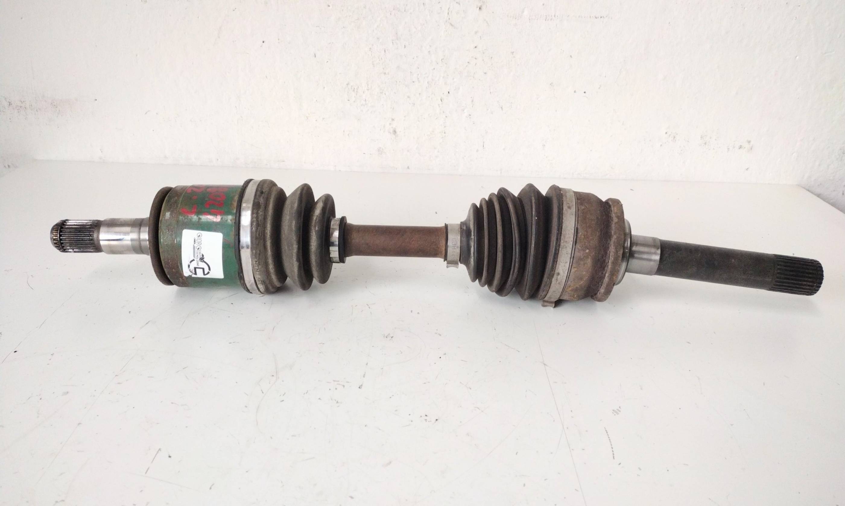 Semiasse anteriore sinistro