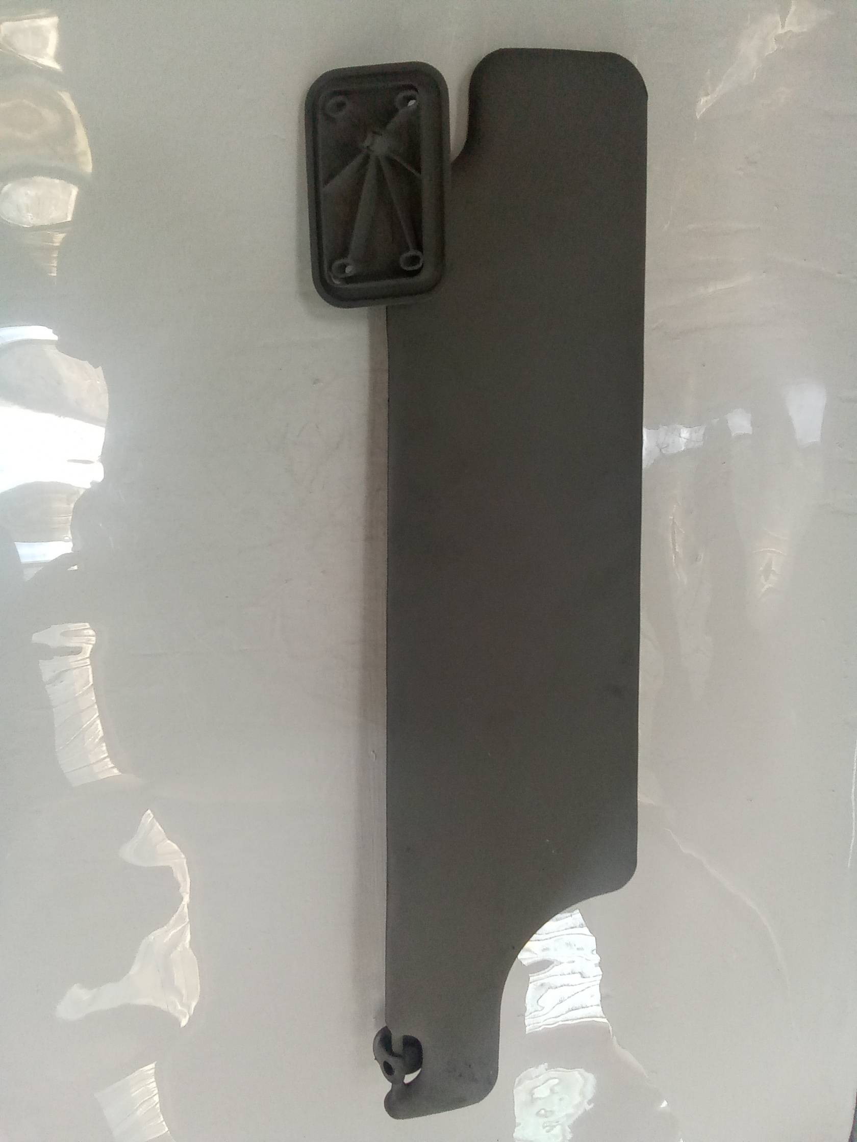 Aletta parasole parabrezza sx.