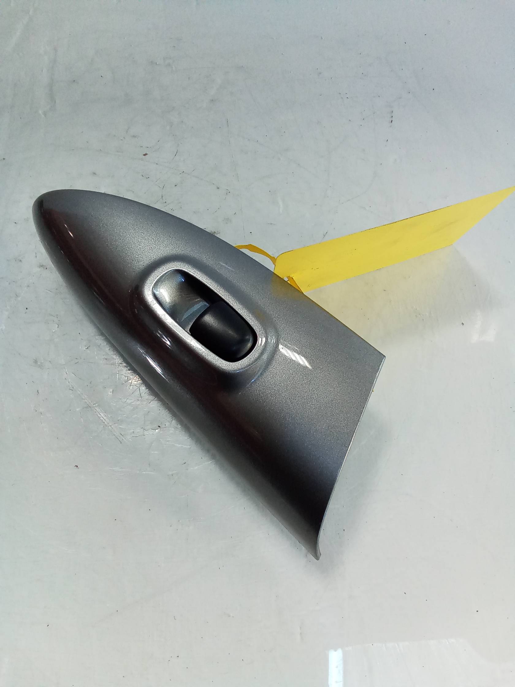 Blocco comandi alzacristalli dx.