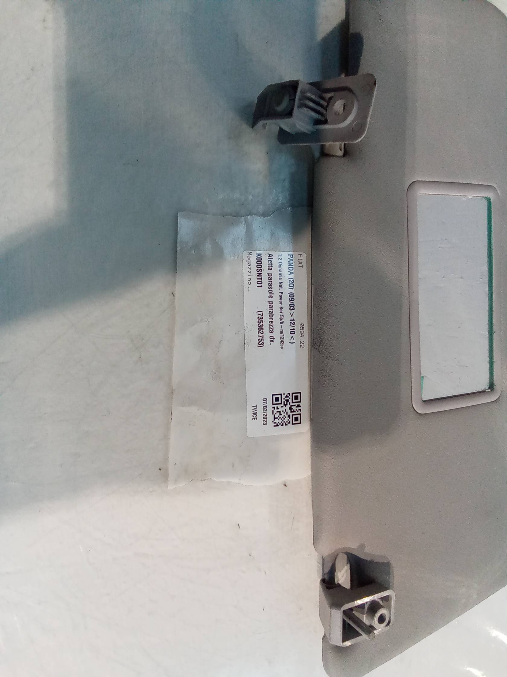 Aletta parasole parabrezza dx.