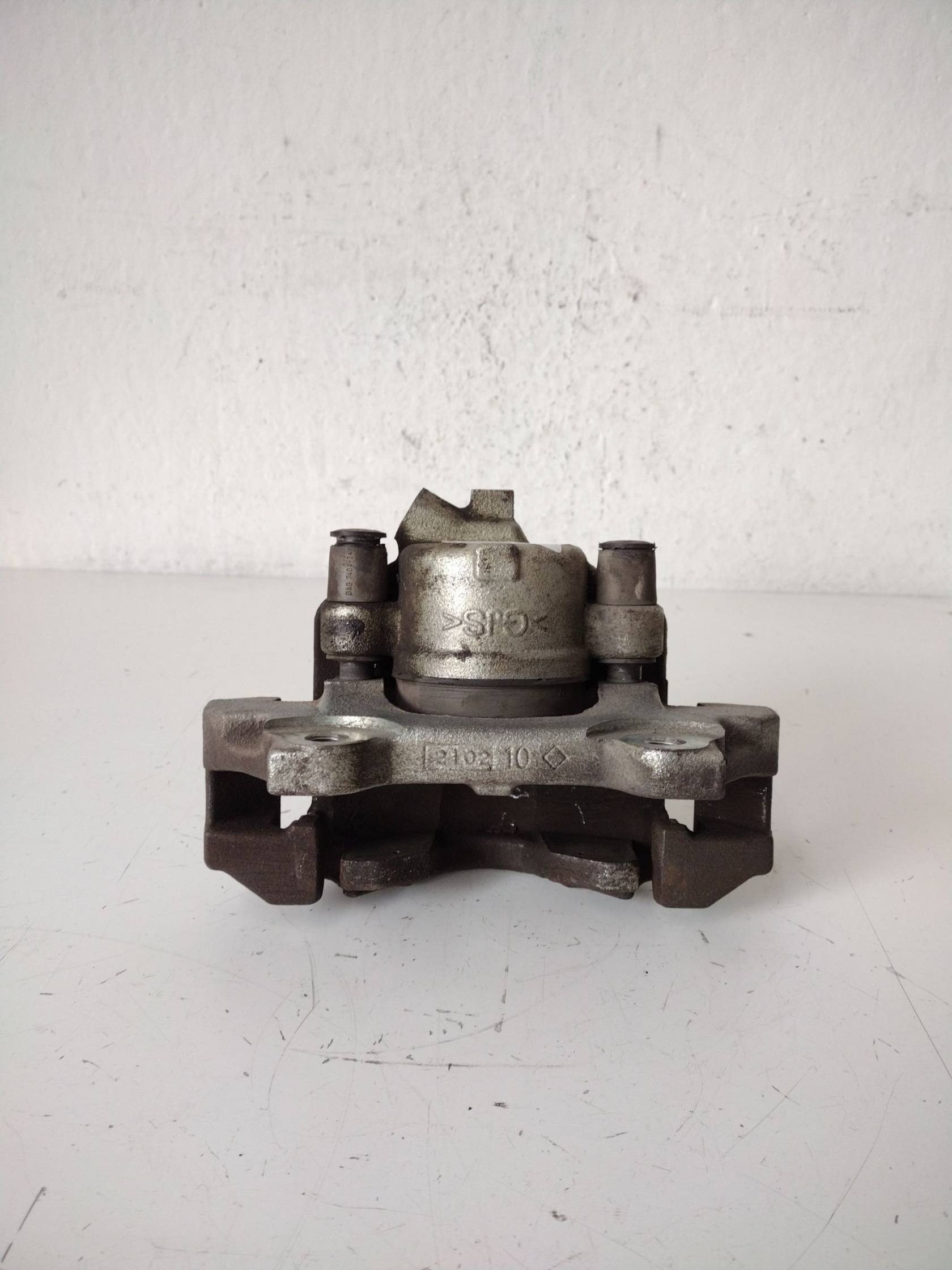 Pinza freno anteriore sinistra Pinza freno anteriore sinistra