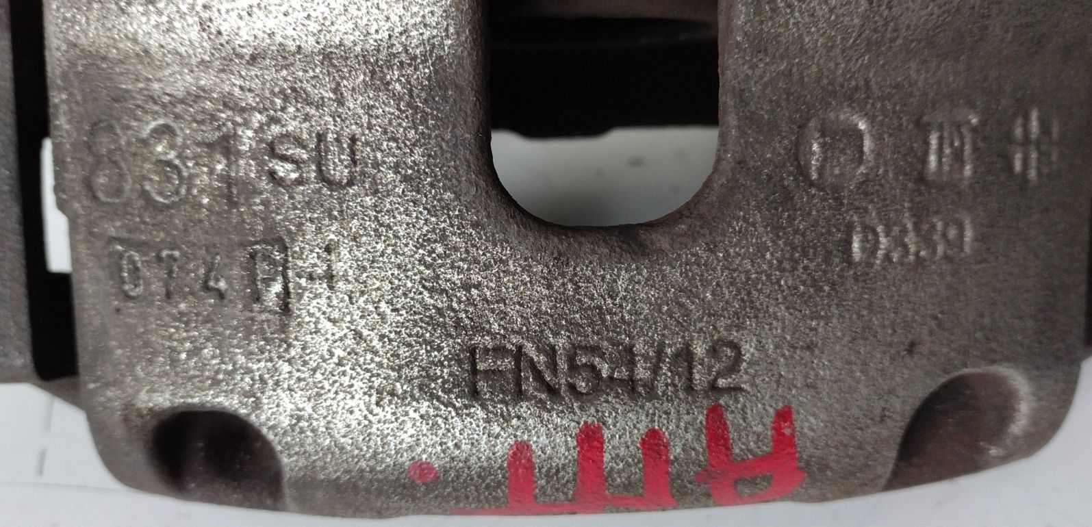 Pinza freno anteriore sinistra Pinza freno anteriore sinistra